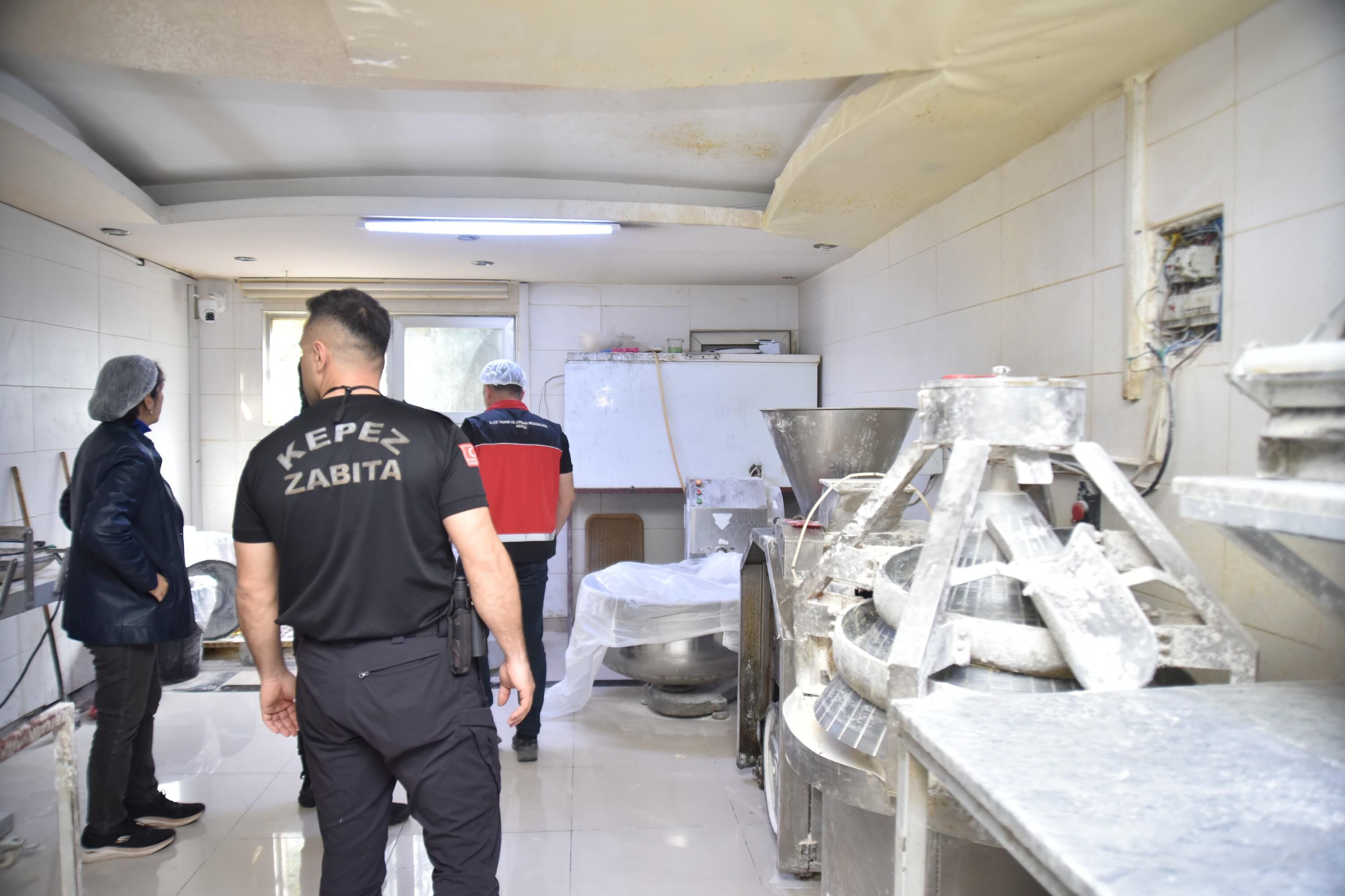 Kepez’de Fırın Ve Unlu Mamul Işletmelerine Sıkı Denetim (3)