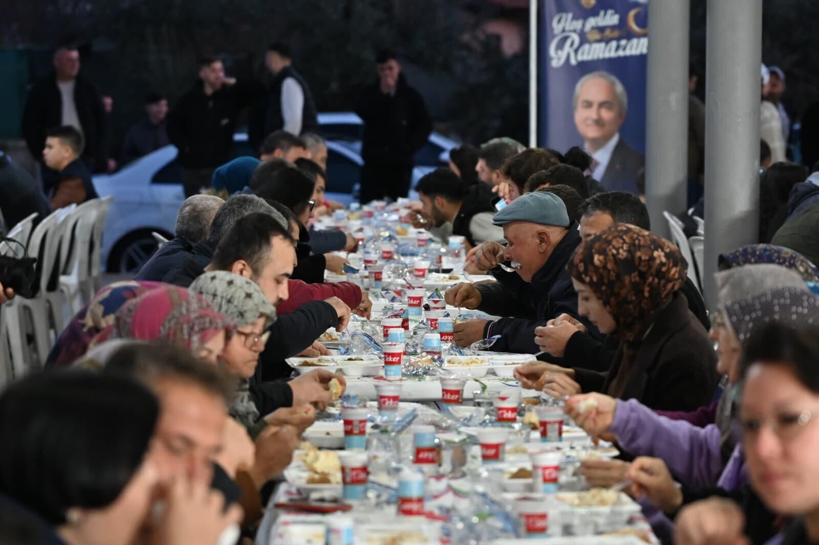 Kepez’de Ramazan Sofrası 55 Bin Kişiye Ulaştı (3)