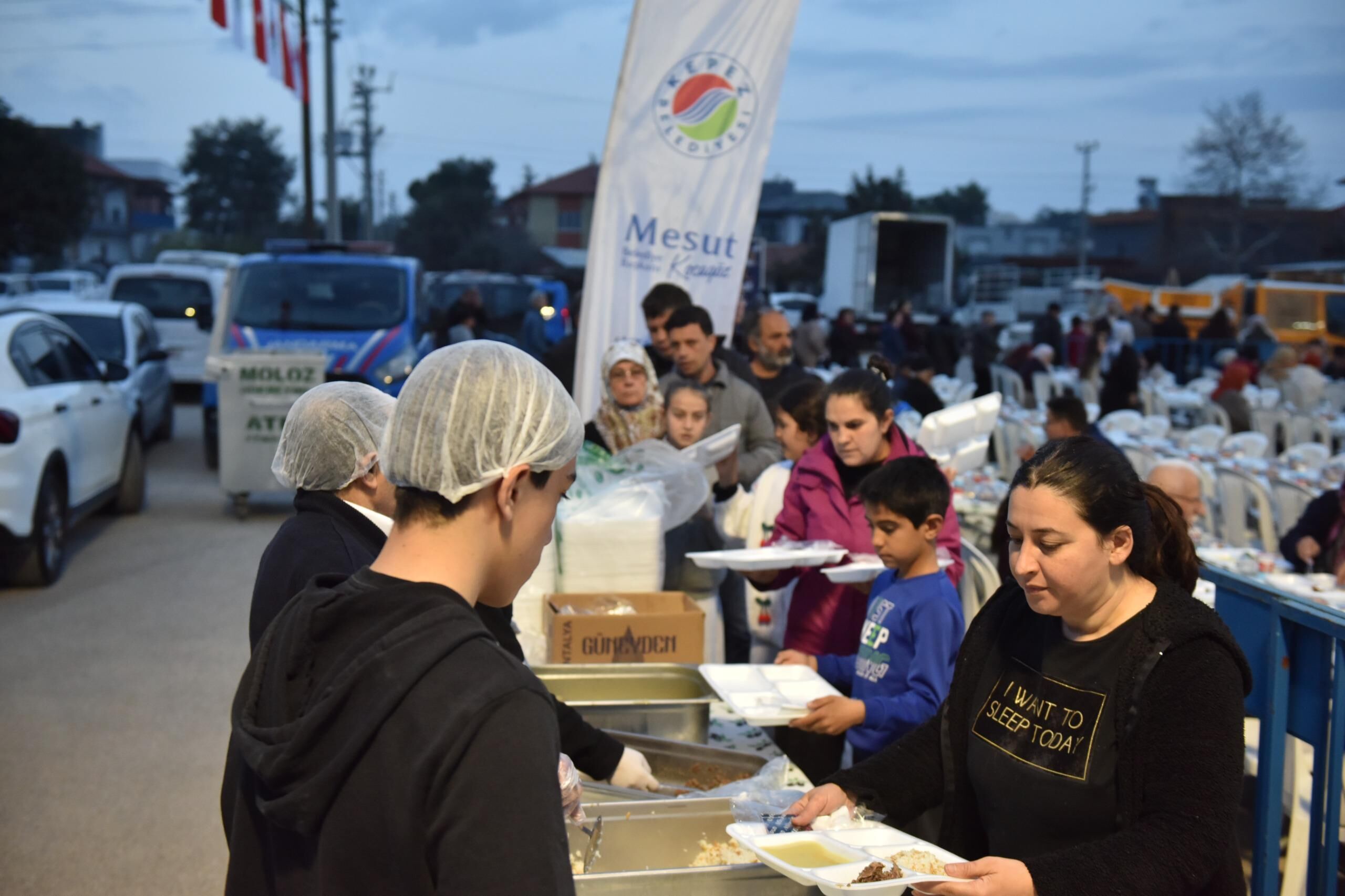 Kepez’de Yüzlerce Vatandaşlar Tek Yürek Oldu (4)