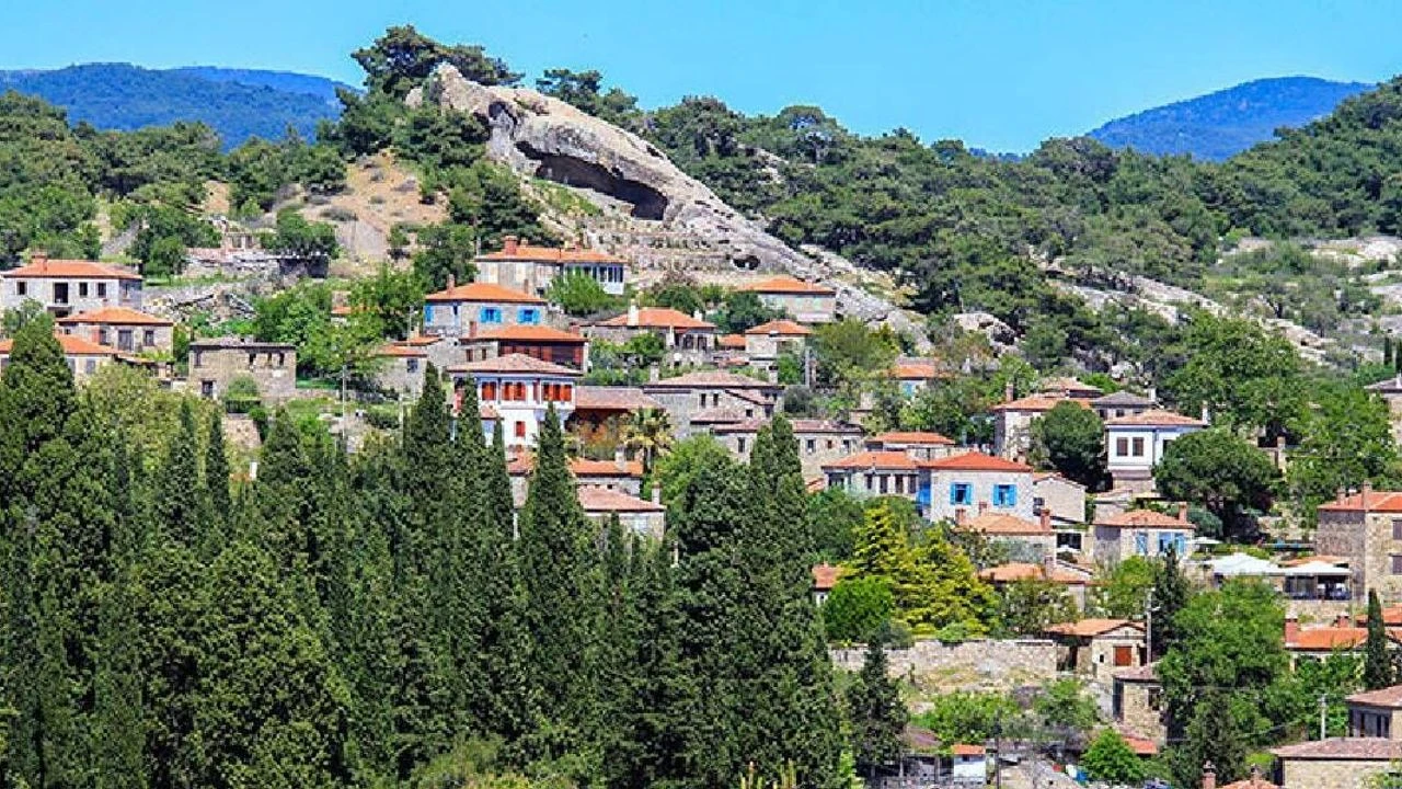 Kiirsal Mahalle Antalya