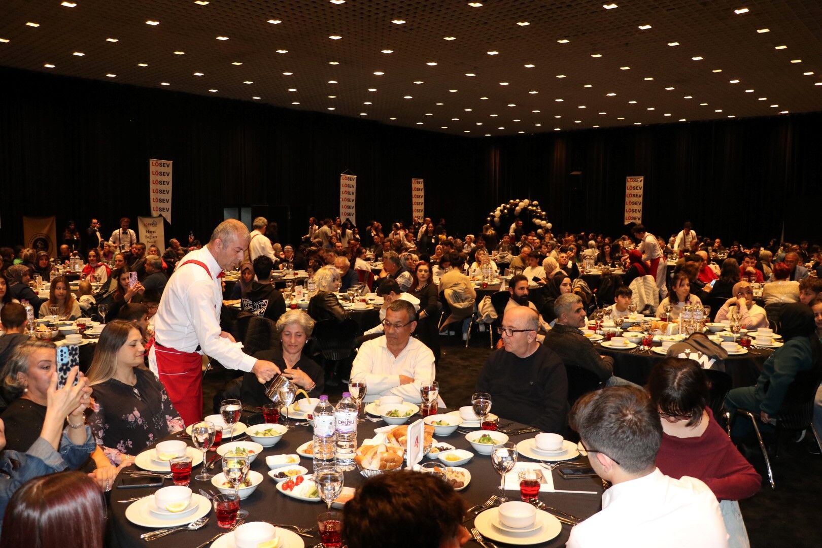 Lösemili Çocuklar Ve Ailelerine Iftar (3)