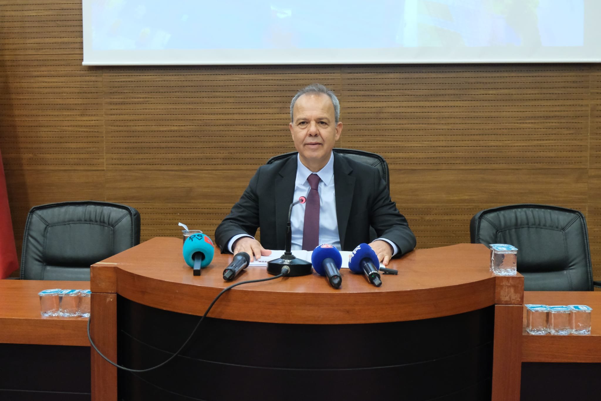 Menderes Dal Kimdir (1)