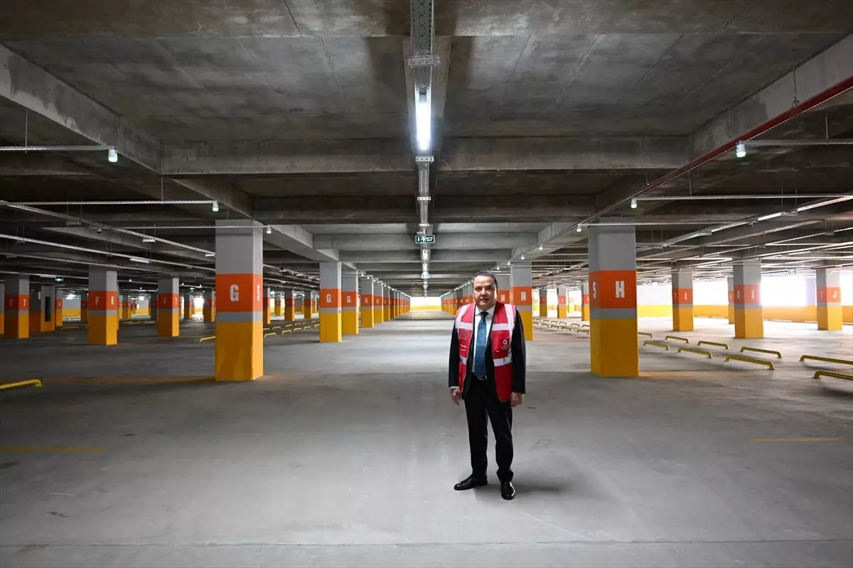 Muhittin Bocek Akdeniz Universitesi Katli Otopark (1)