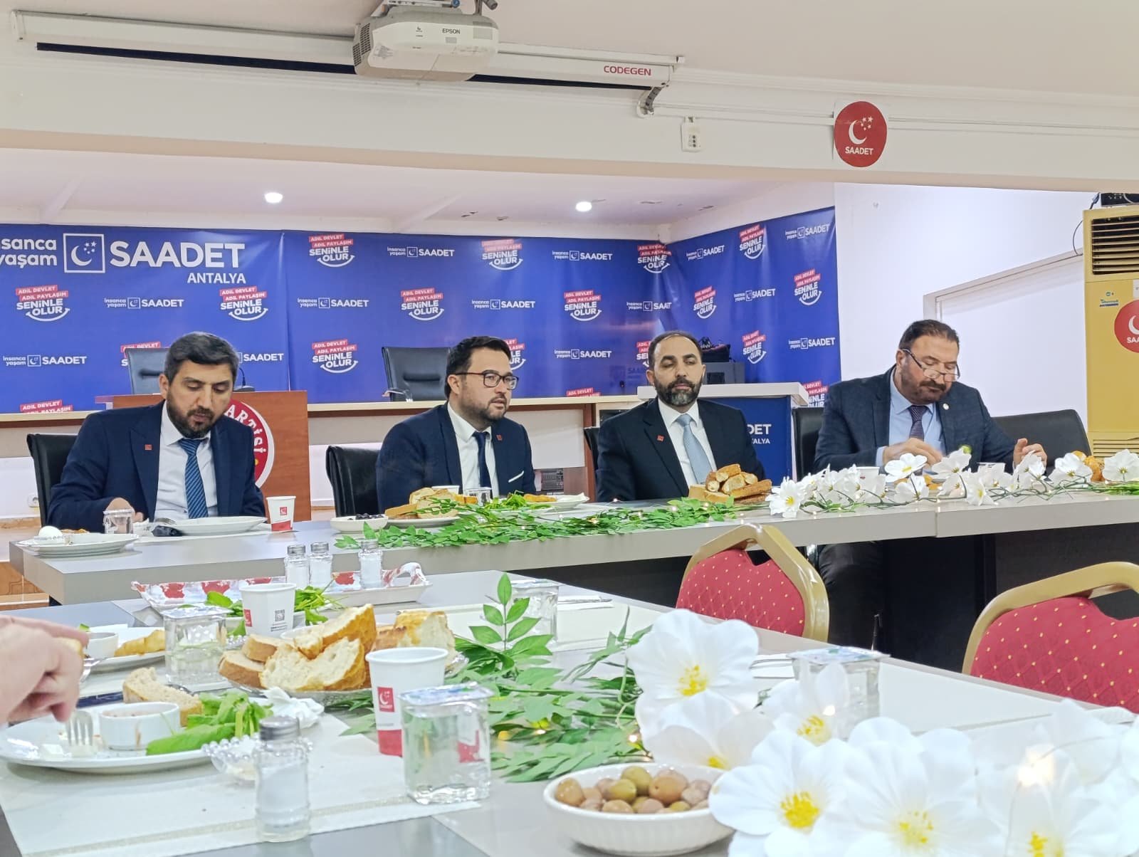 Saadet Partili Saydam Gundemi Degerlendirdi (1)