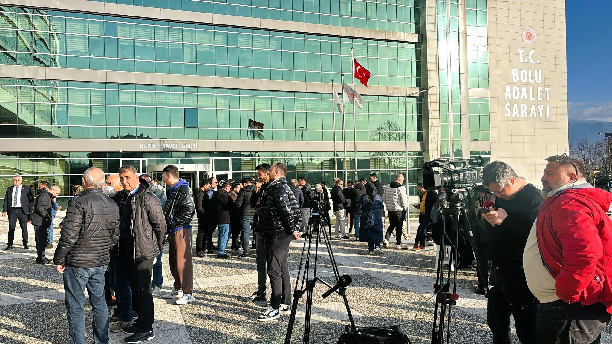 Tanju Ozcan Mahkeme (4)