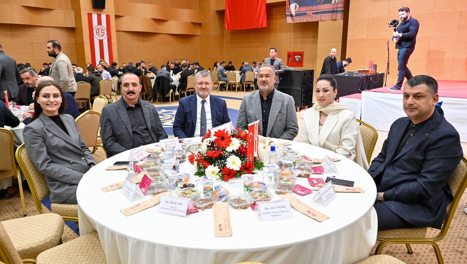 Vali Şahin’den Antalyaspor Için Kritik Çağrı (4)