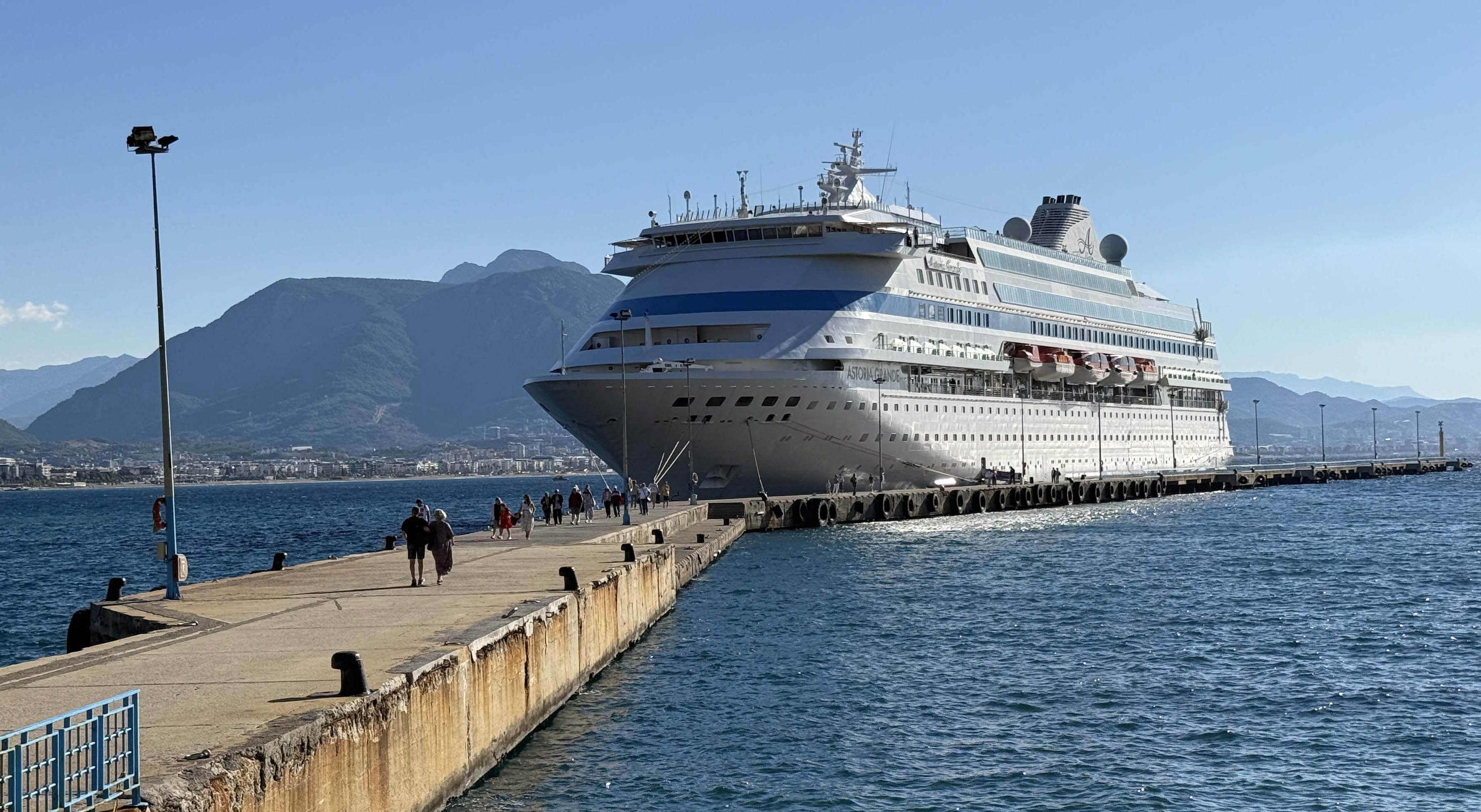 “Yüzen Oteller” Rotayı Türkiye’ye Çevirdi 2 Ayda 52 Bin 748 Yolcu Akın Etti (3)