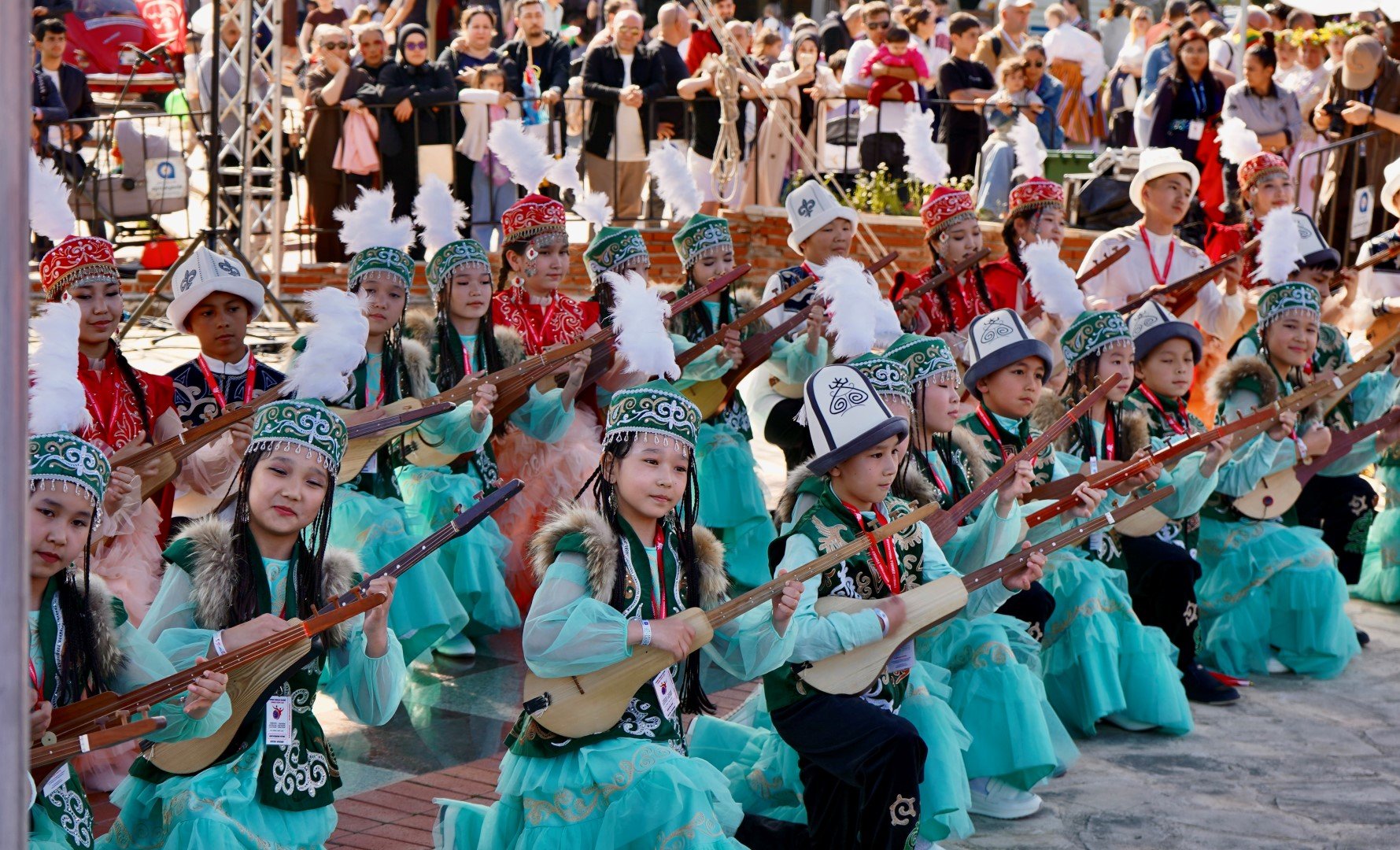 10 Ülkeden Çocuklar Antalya’daki Sevgi Korteji’nde Buluştu (3)