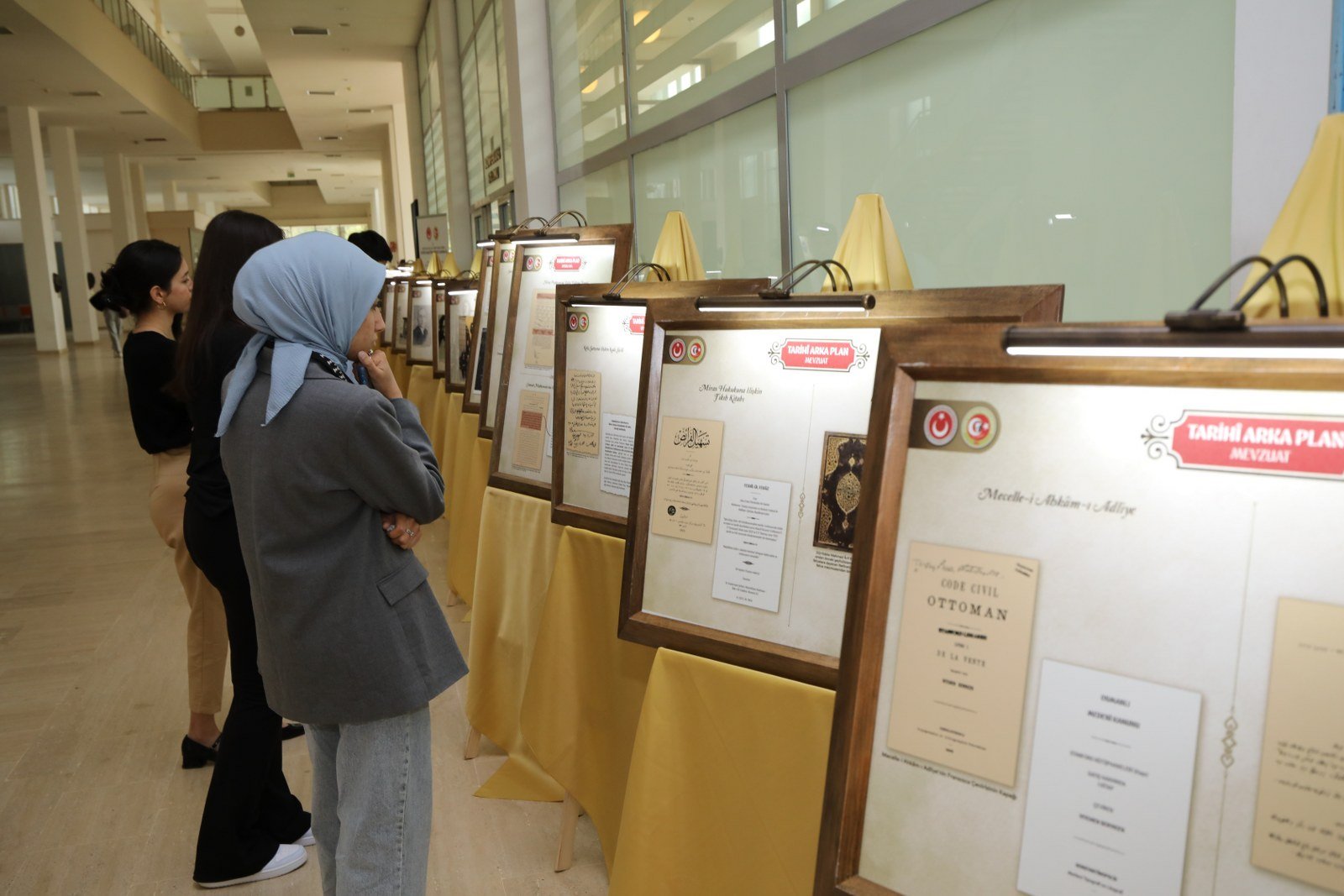 Akdeniz Üniversitesi Cumhuriyeti Ve Kadını Konuştu (2)