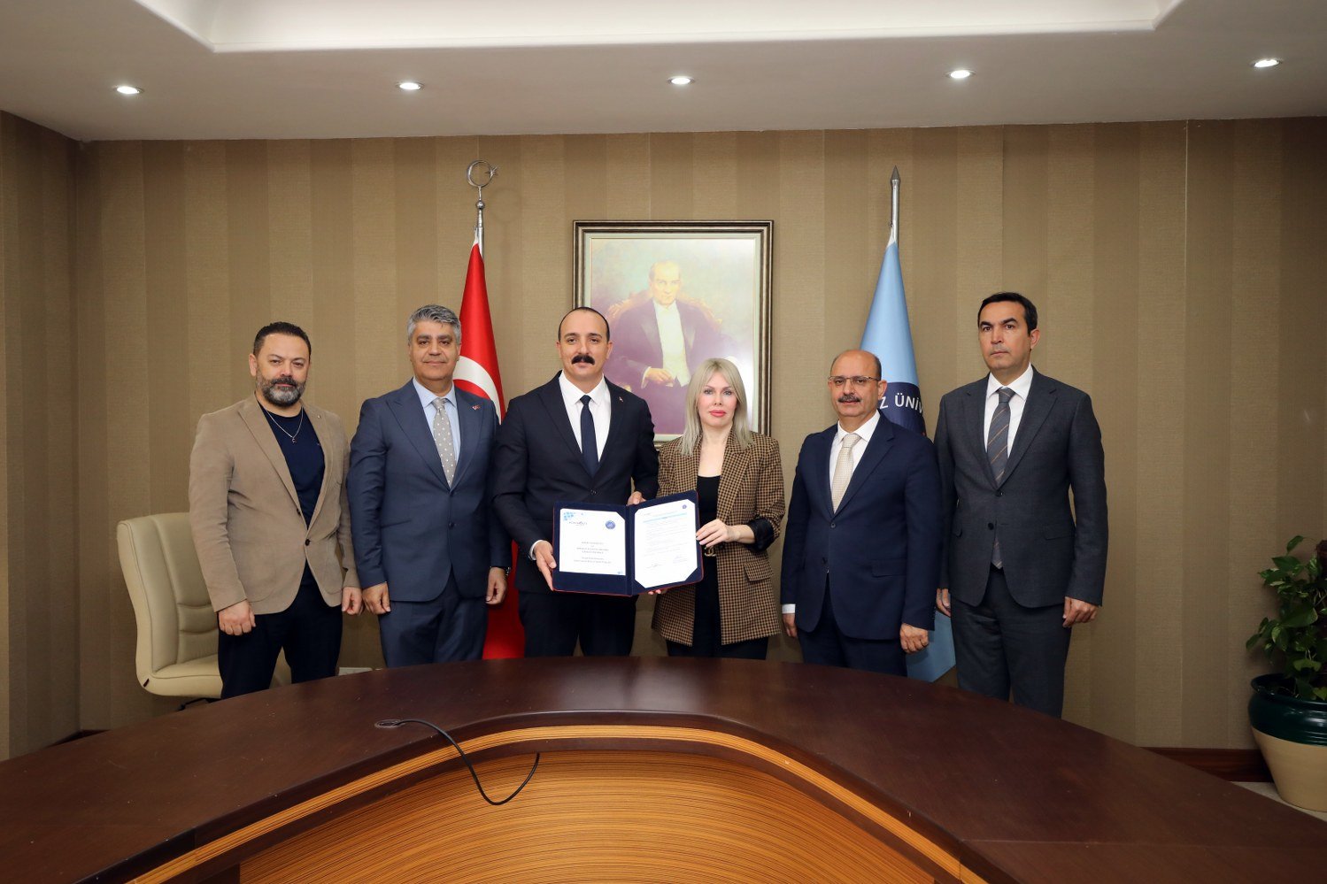 Akdeniz Üniversitesi Ve Konyaaltı Belediyesi Arasında Anlamlı Protokol (1)