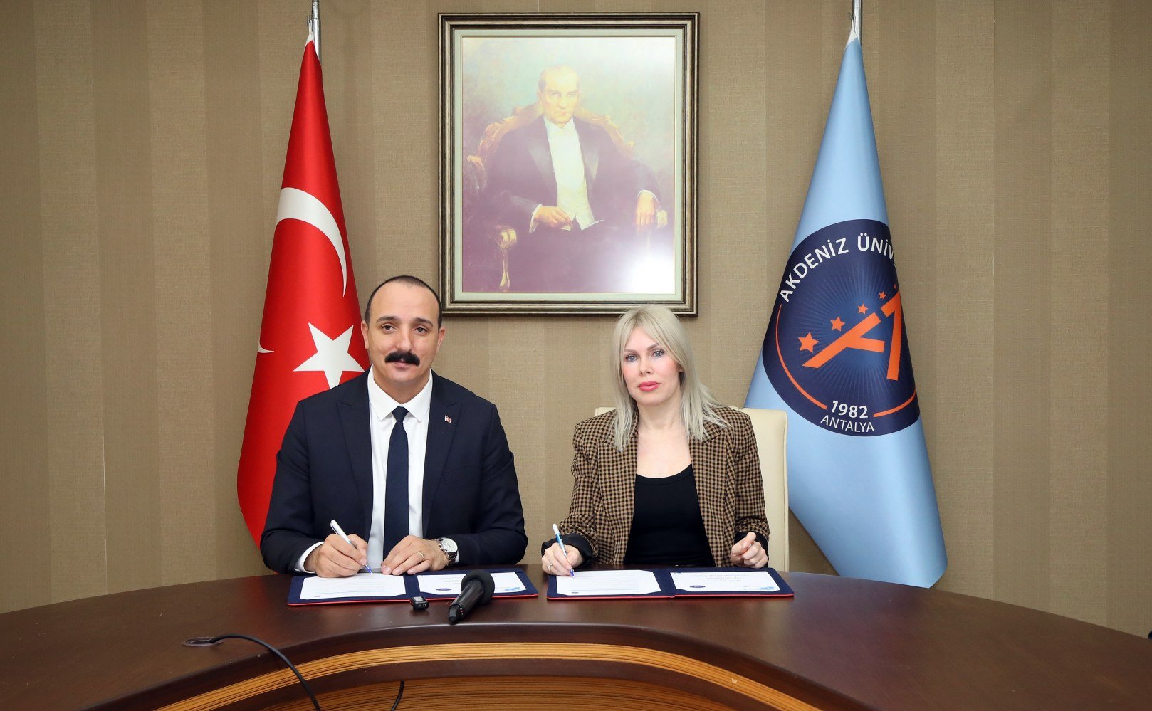 Akdeniz Üniversitesi Ve Konyaaltı Belediyesi Arasında Anlamlı Protokol (3)