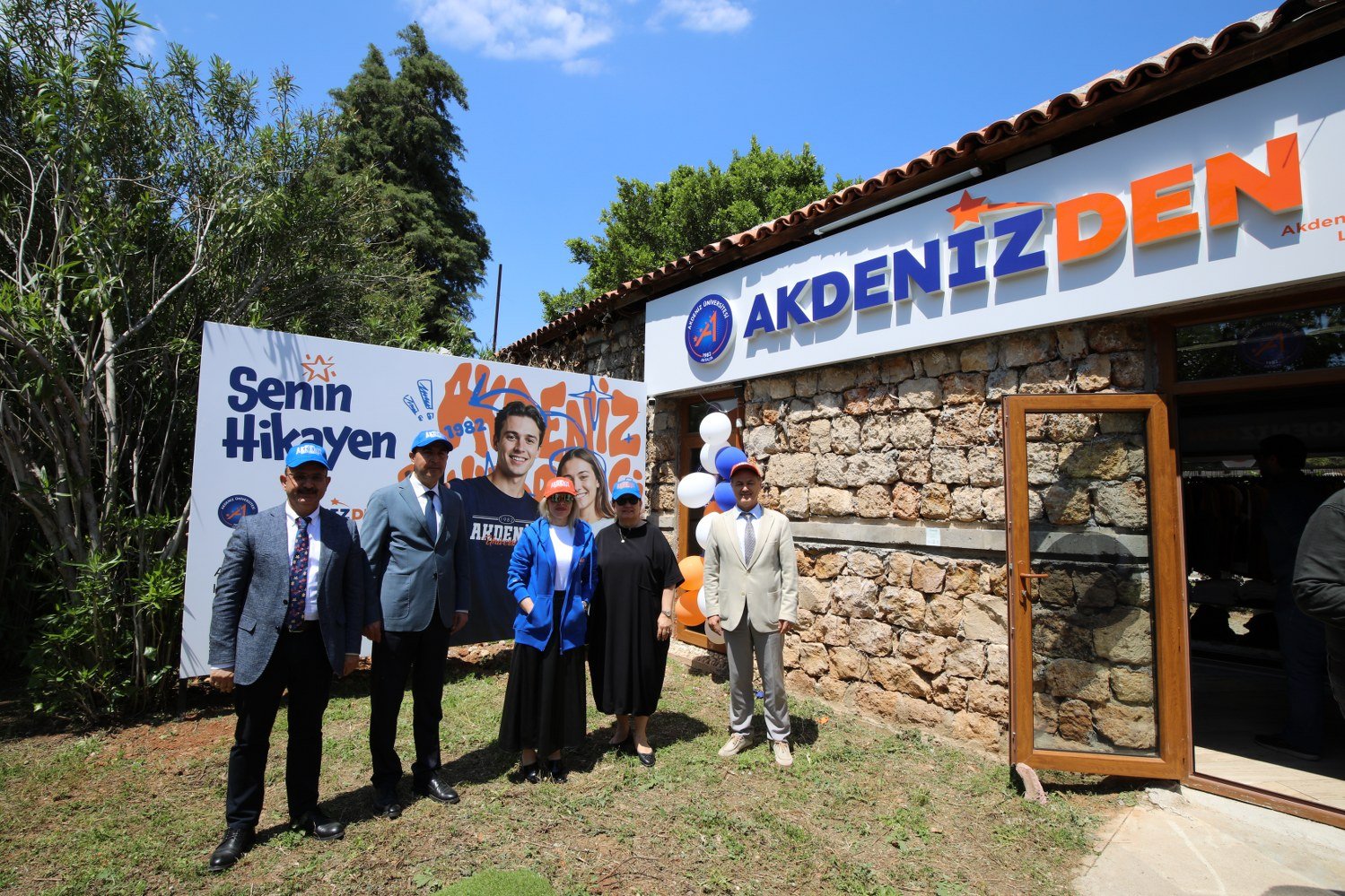 Akdeniz Üniversitesi’nin Merakla Beklenen Mağazası Açıldı (5)