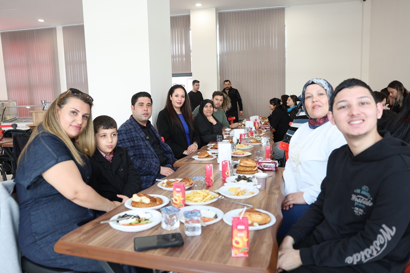 Aksu Belediyesi’nin Yaptığı Program Yürek Isıttı (5)