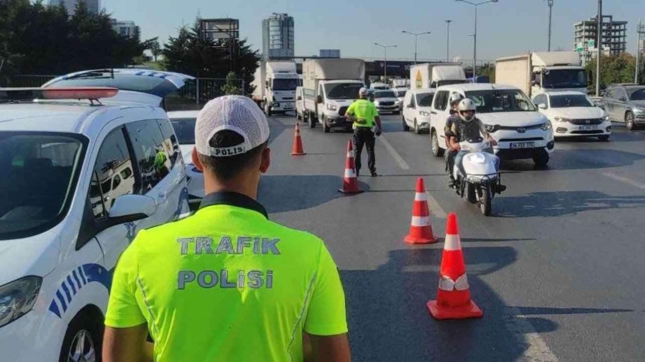 Aksu Trafige Kapatilacak Yollar (1)