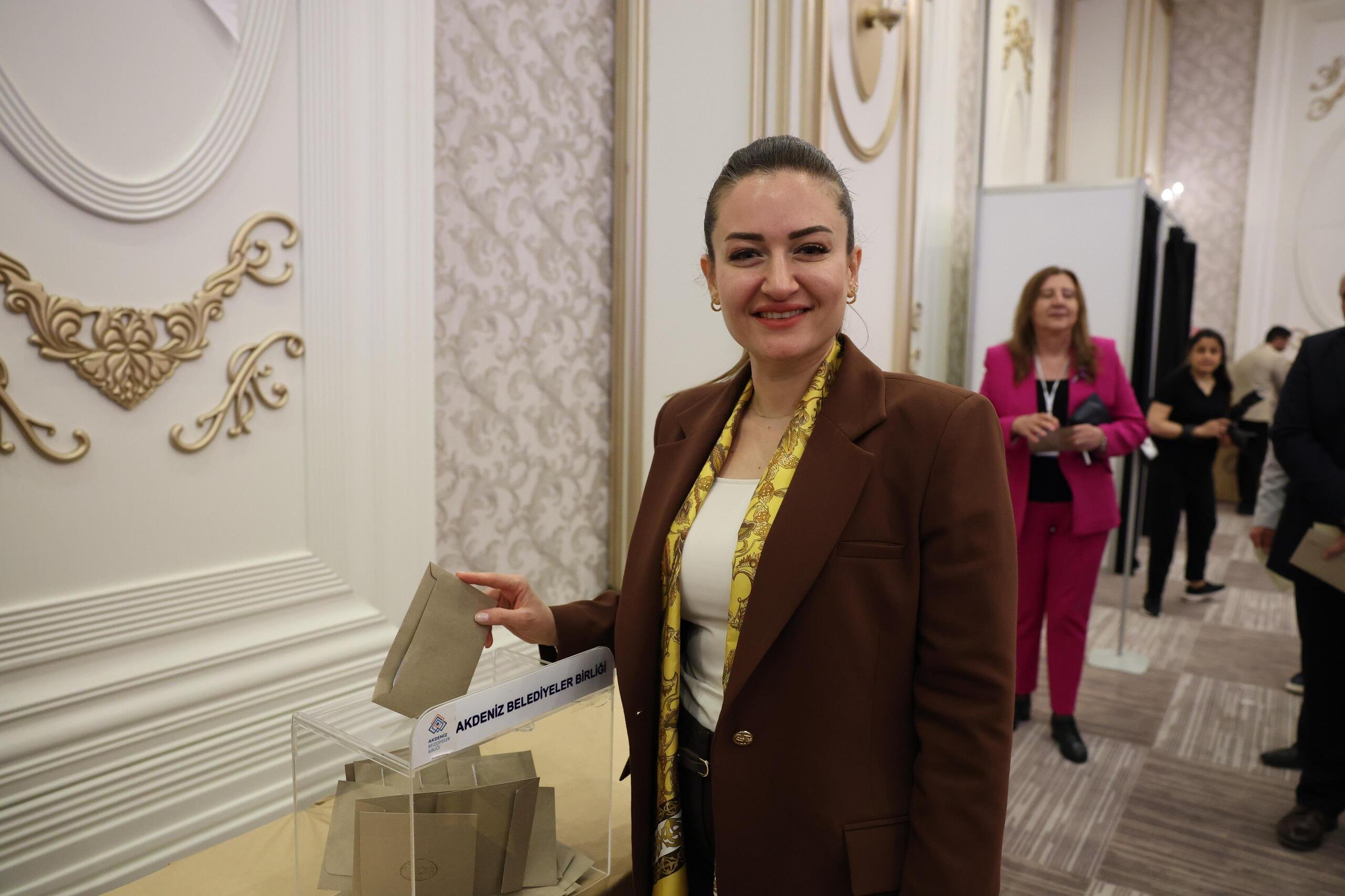 Antalya Buyuksehir Belediyesine Cifte Odul (3)