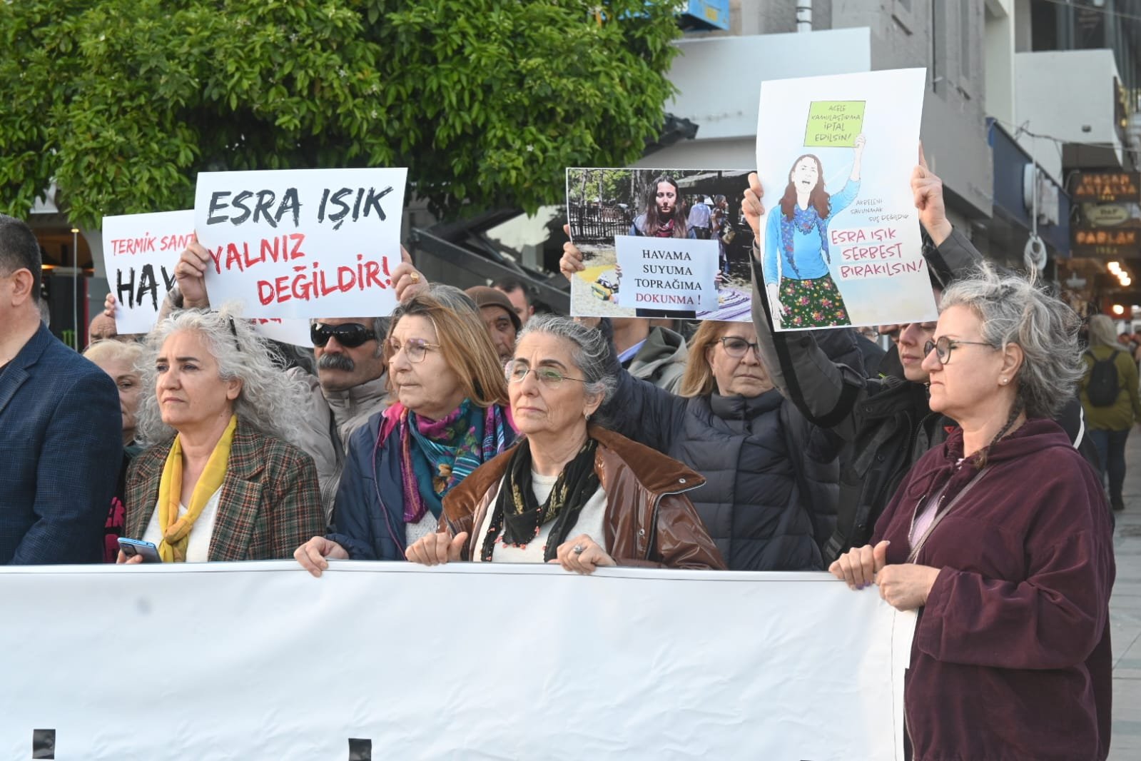 Antalya Esra Isik Icin Meydanlarda (3)