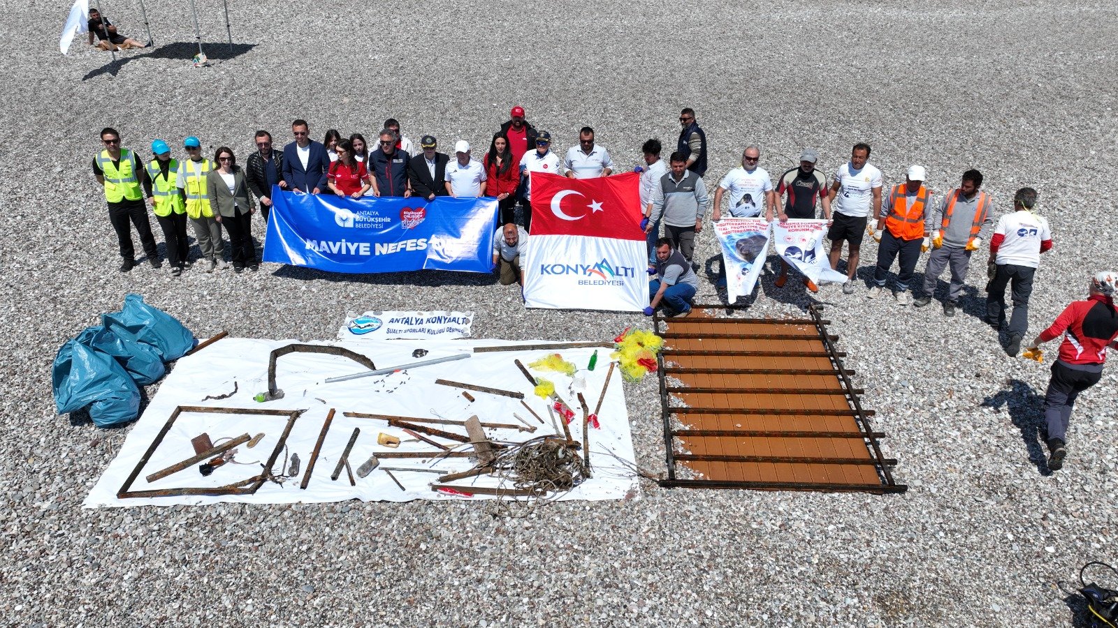 Antalya Sahilleride Temizlik Seferberliği Sonuçlar Ilk Kez Sevindirdi (5)