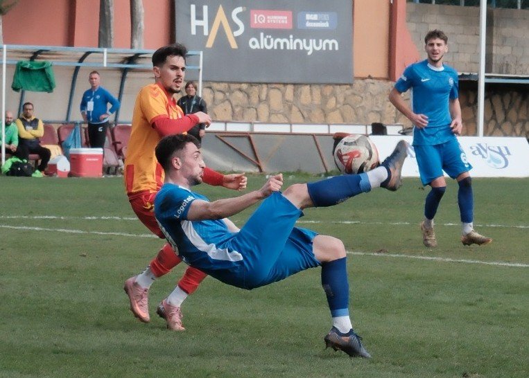 Antalya Takımının Galibiyeti Zirveyi Karıştırdı