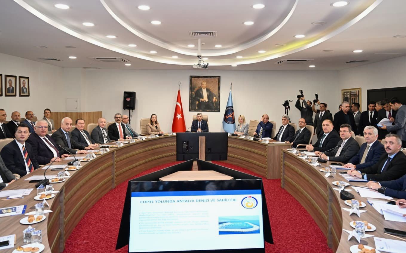 Antalya Valiliği’nin hedefi 'Mavi Akdeniz' oldu