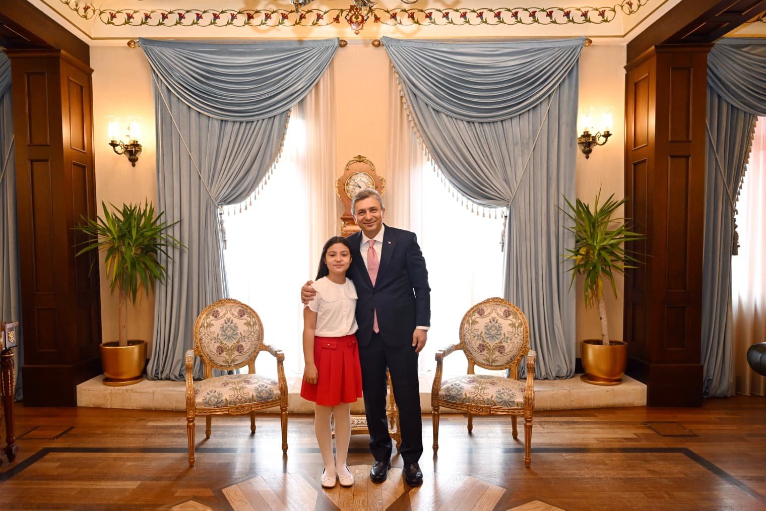 Antalya Valisinin Koltuğu Nazenin’e Emanet (4)