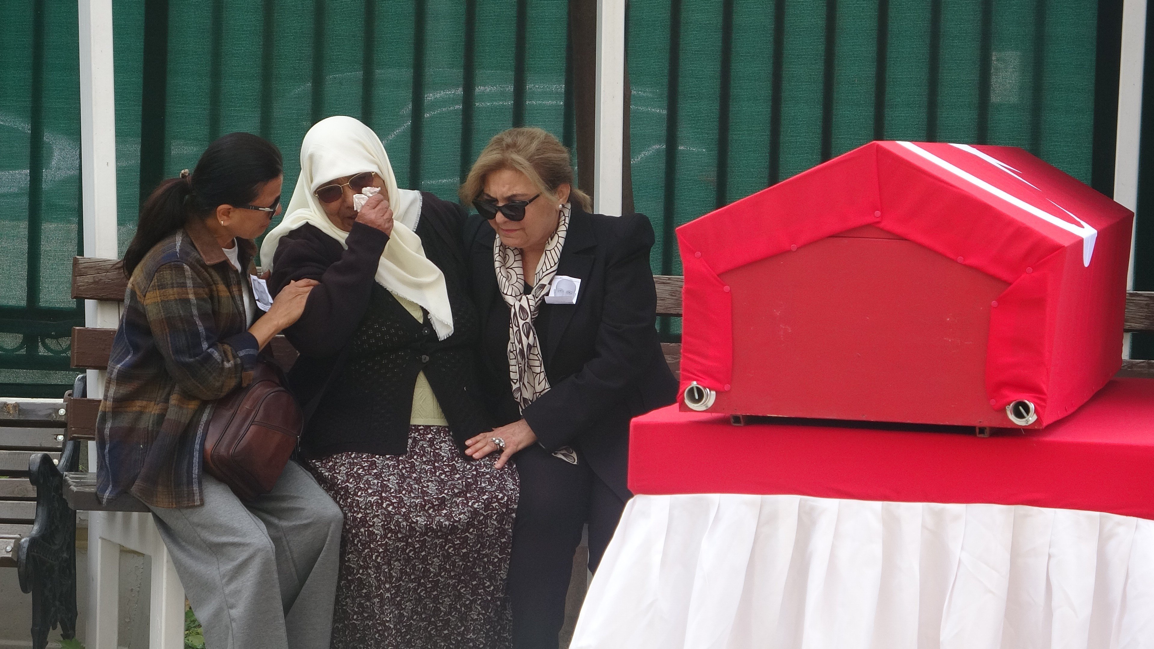 Antalya Yasa Boğuldu! Cumhuriyet Savcısı Gadem Taş Son Yolculuğuna Uğurlandı (3)