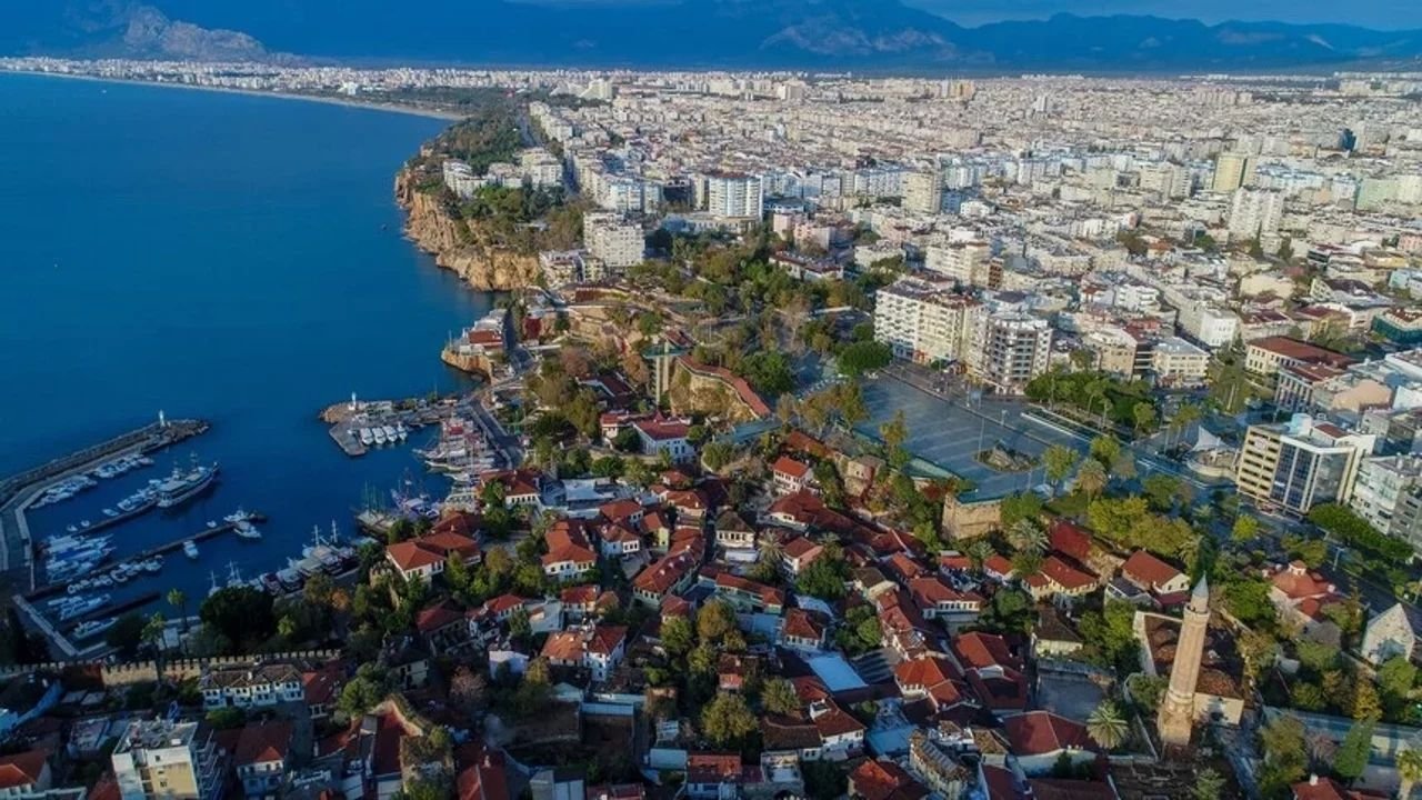 Antalya’da Fiyatlar Yükseliyor, Talep Zirvede (1)