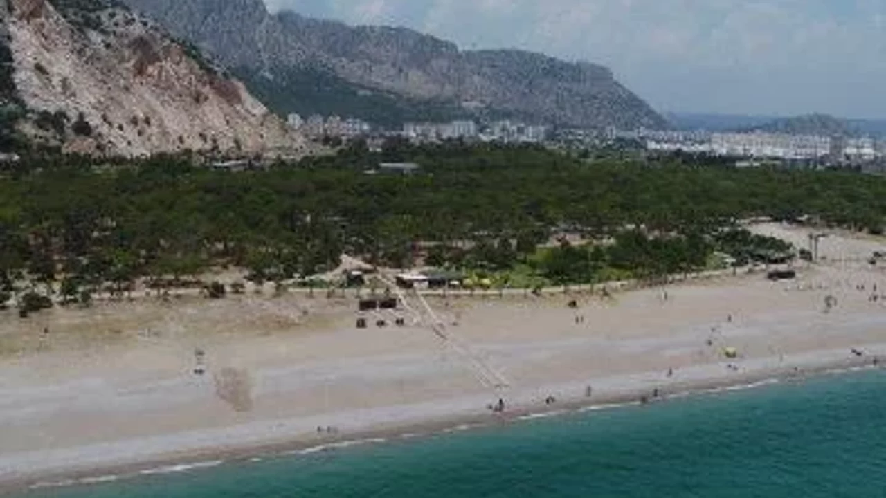 Antalya’da Göz Göre Göre Gelen Risk Fotoğraflar Gerçeği Ortaya Koydu (5)