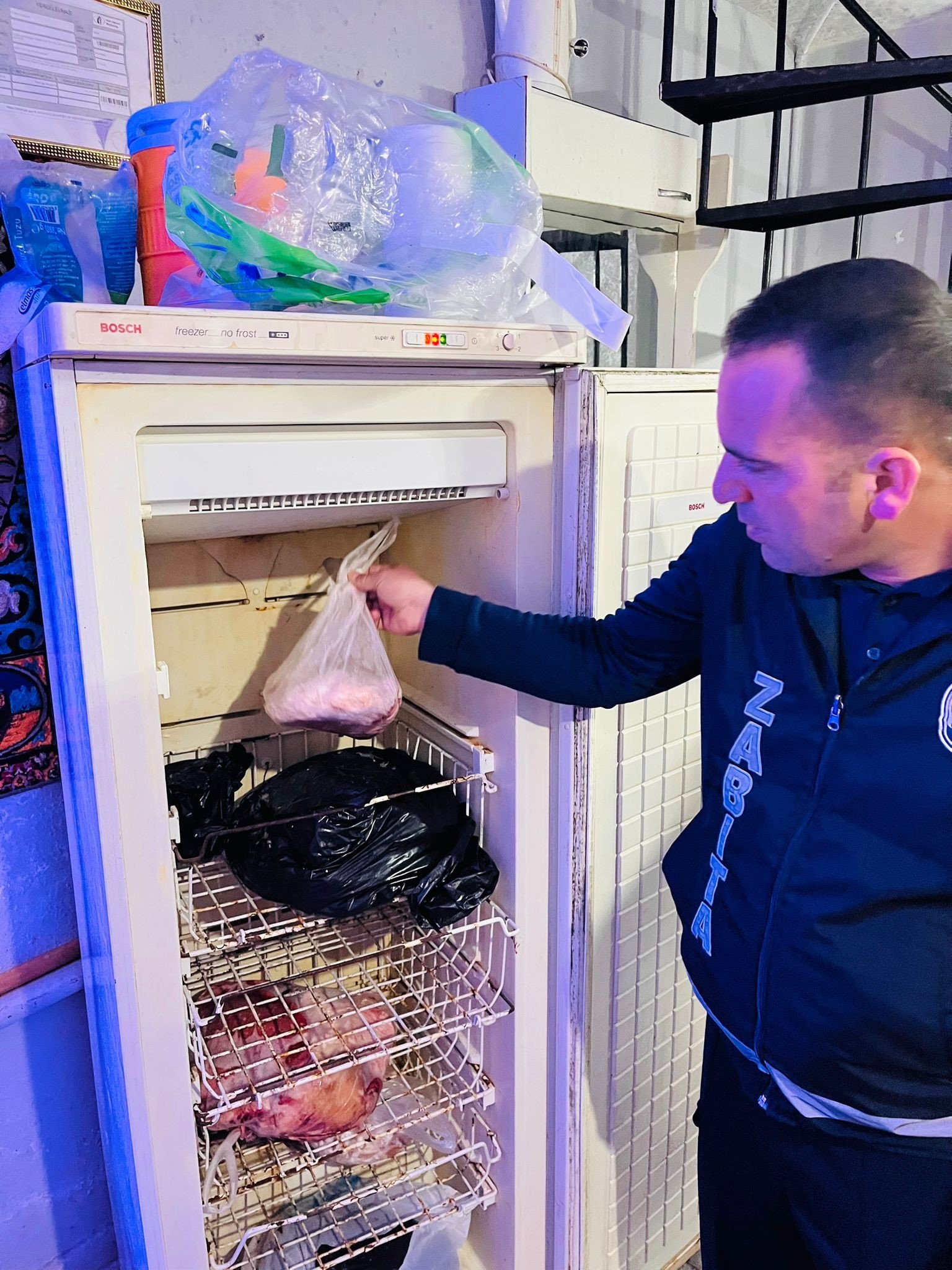 Antalya'da Kasap Dükkanında Mide Bulandıran Görüntüler (3)