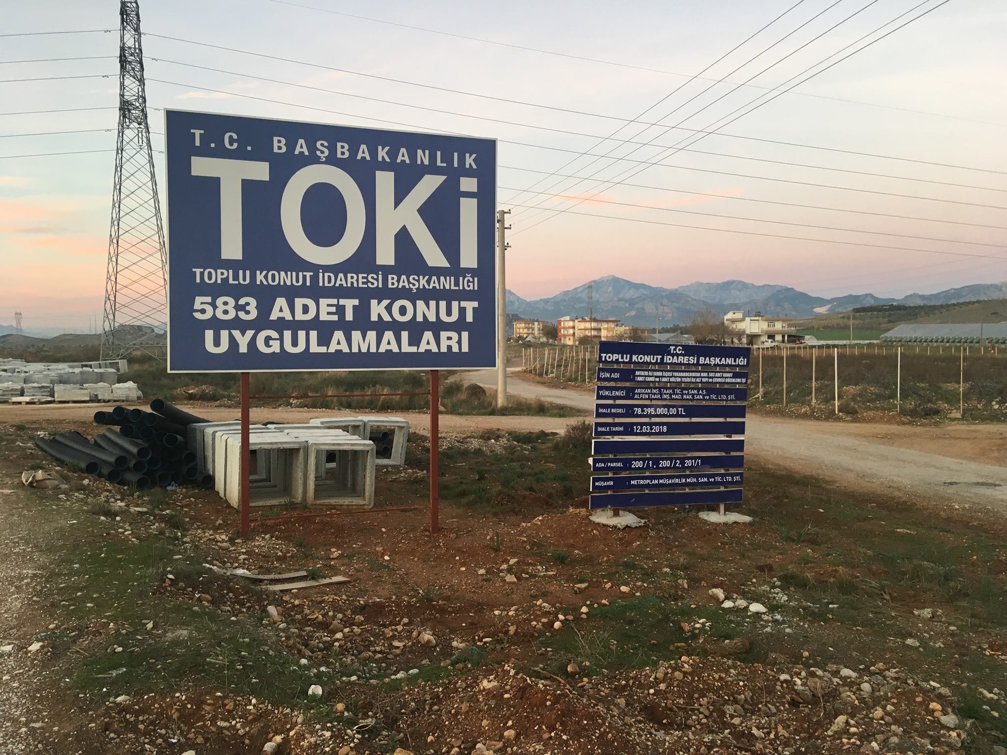 Antalya’da Toki̇ Mağduriyeti 500 Hak Sahibi 7 Yıldır Evine Giremiyor (4)