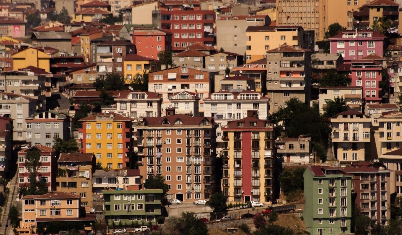 Antalya’da Yıkılan Evlerin Yerine Yenisi Gelmedi! Antalya’nın Huzurlu Ilçesinde Huzur Kalmadı (3)