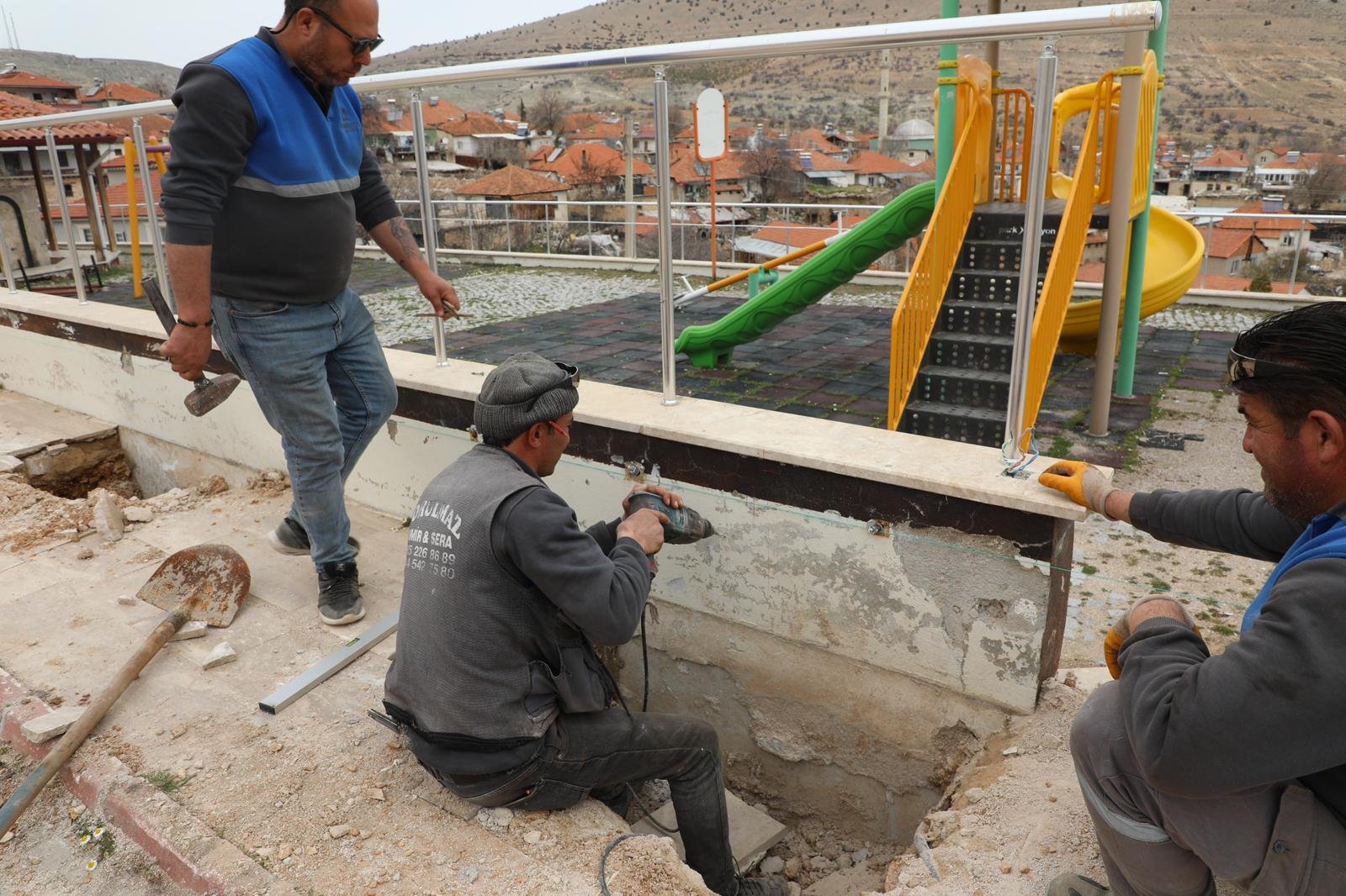 Antalya’daki krize Korkuteli Belediyesi neşter vurdu