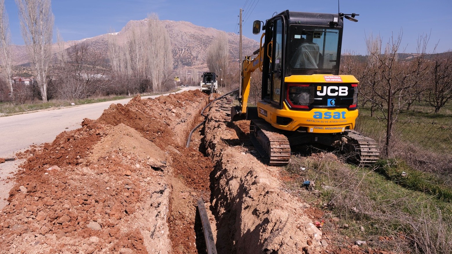 Asat’tan Elmalı’da Asfalt Öncesi Altyapı Yatırımı (1)