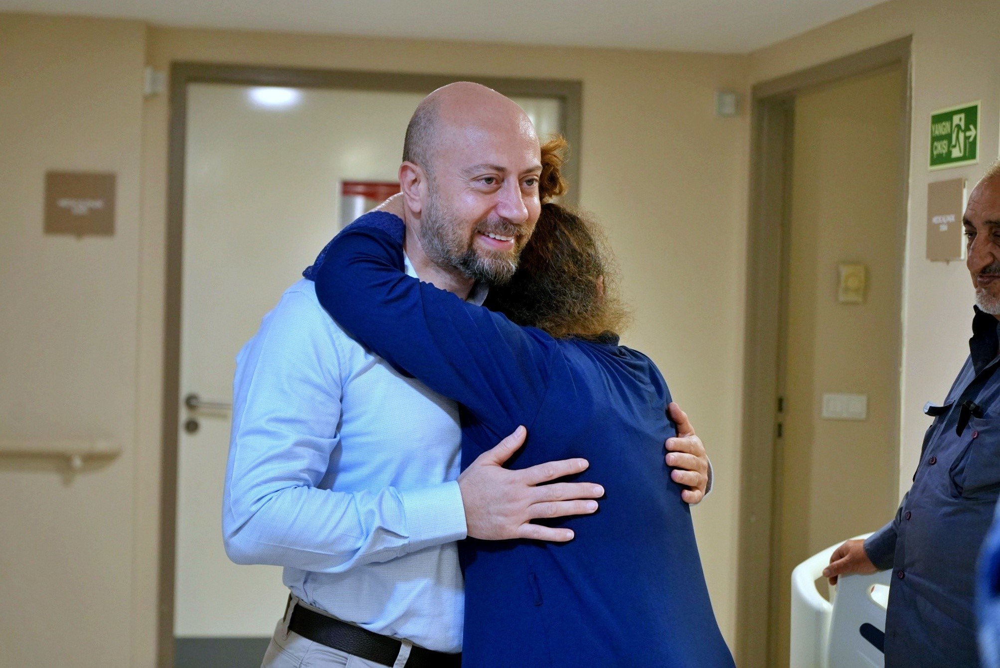 Bağırsağı Kangrene Gidiyordu, Kapalı Ameliyatla Kurtarıldı (3)