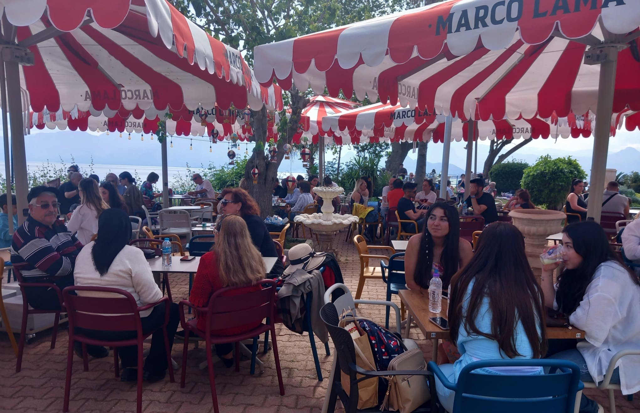 Baharın Gelişi Antalya’yı Sokağa Döktü (3)