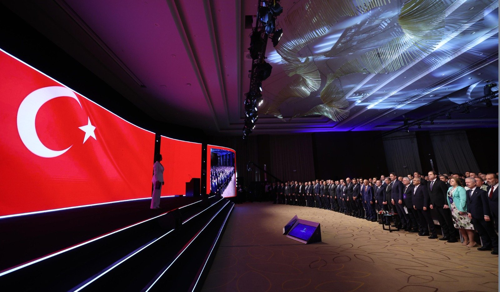 Bakan Bayraktardan Antalyada Enerjide Yeni Donem Mesaji (4)