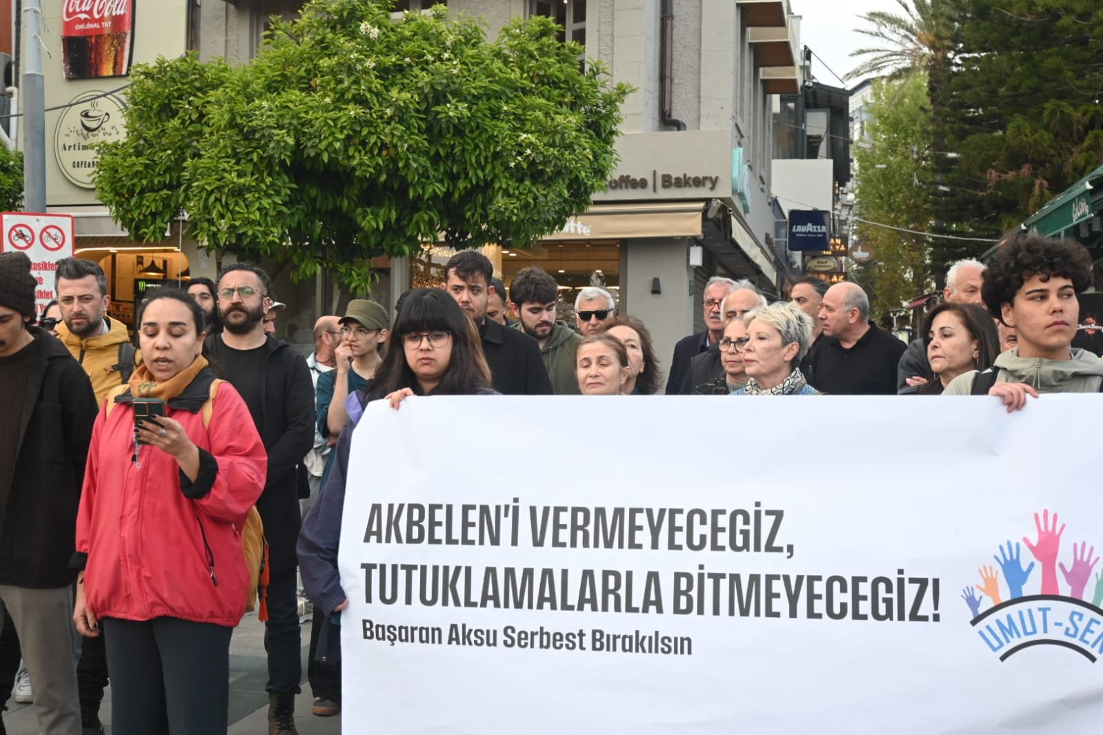 Basaran Aksu Aclik Grevine Basladi (4)