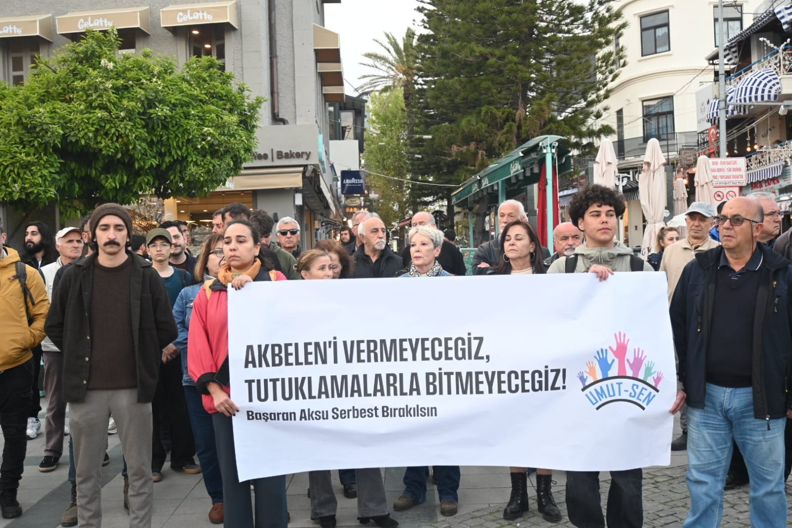 Basaran Aksu Aclik Grevine Basladi (5)