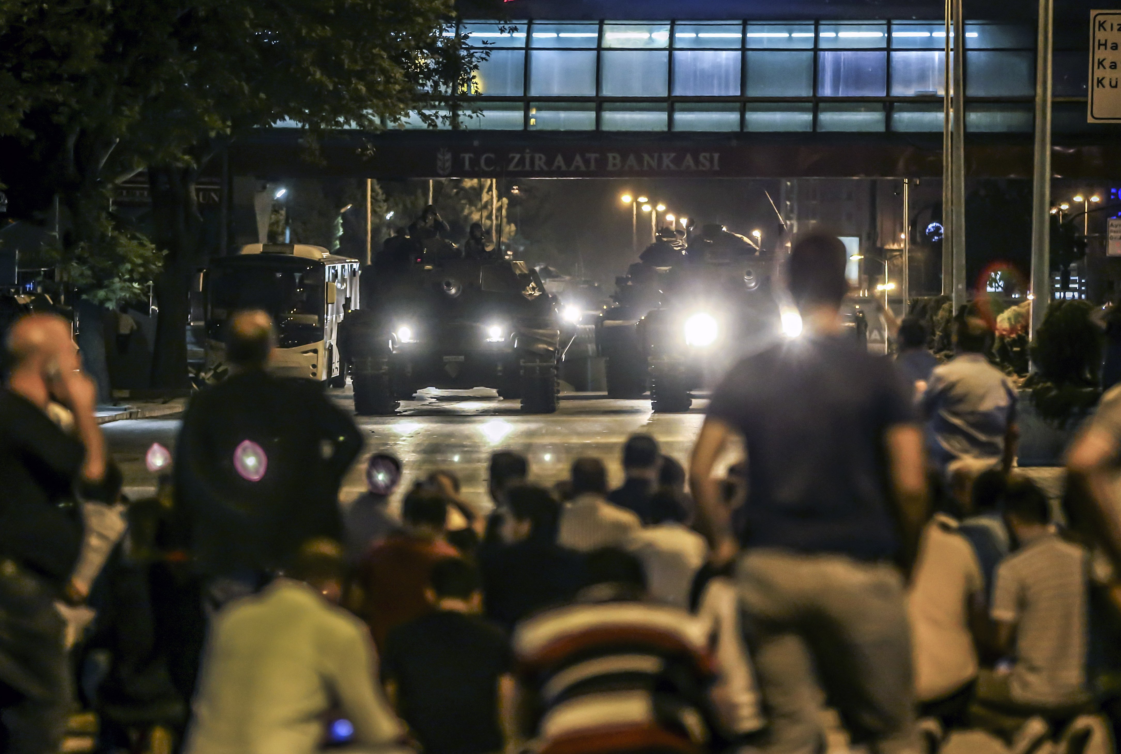 Basın İlan Kurumu Kara Geceyi Manşetlerle Hatırlatacak (1)-2