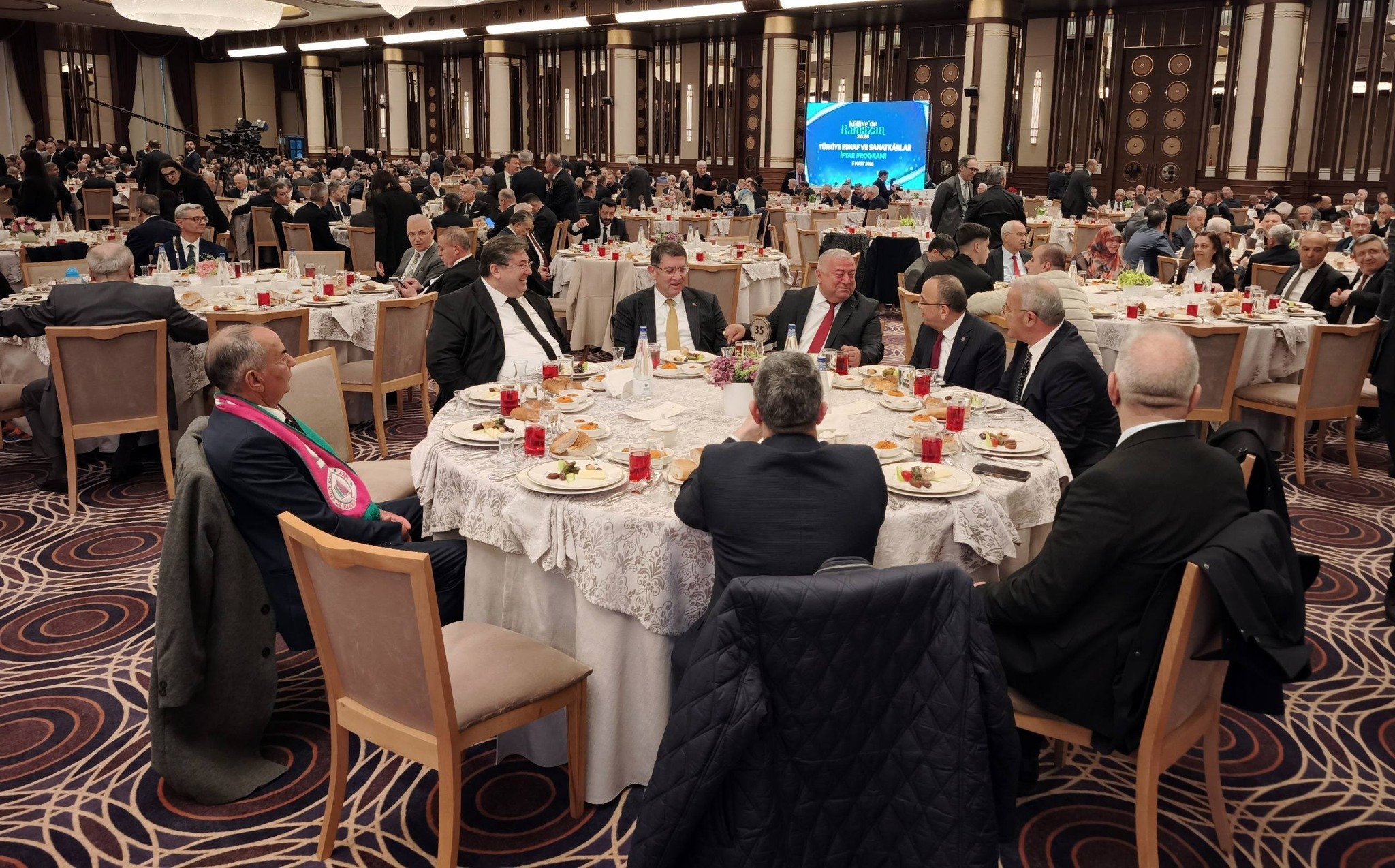 Başkan Öz’den ‘Lale Devri’ Benzetmesi… Antalya Esnaf Ekonomik Kıskaçta Aesob Yönetimi ‘Lale Devri’ Yaşıyor (2)