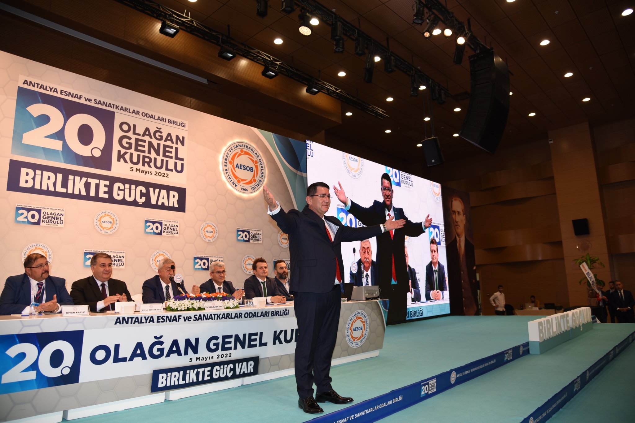 Başkan Öz’den ‘Lale Devri’ Benzetmesi… Antalya Esnaf Ekonomik Kıskaçta Aesob Yönetimi ‘Lale Devri’ Yaşıyor (3)