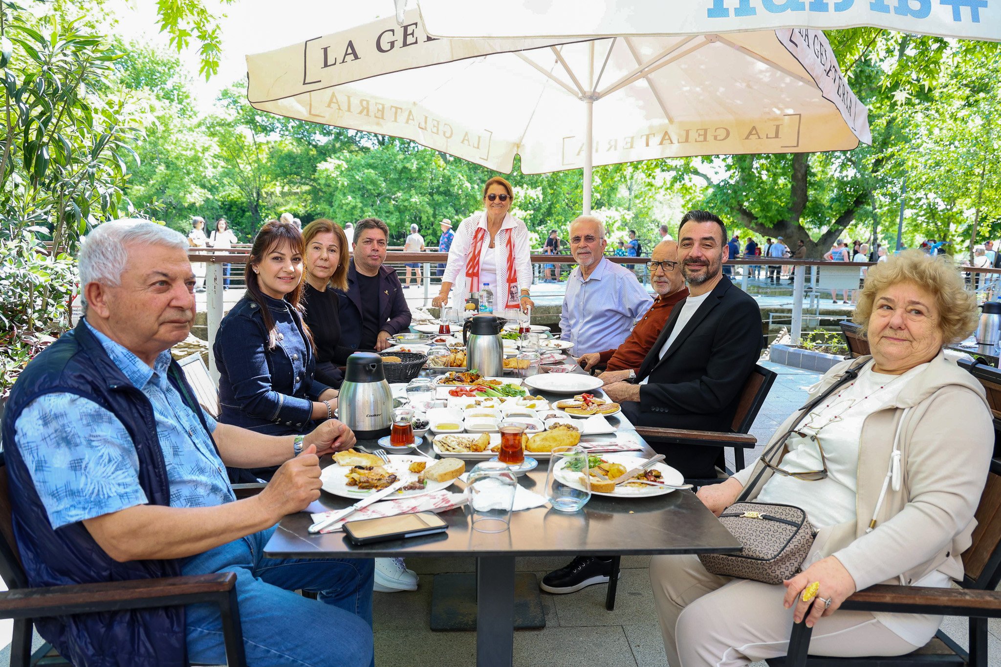 Başkan Vekı̇lı̇ Çı̇çek, Atatürkçü Düşünce Derneğı̇ Üyelerı̇ İle Bı̇r Araya Geldı̇ (2)