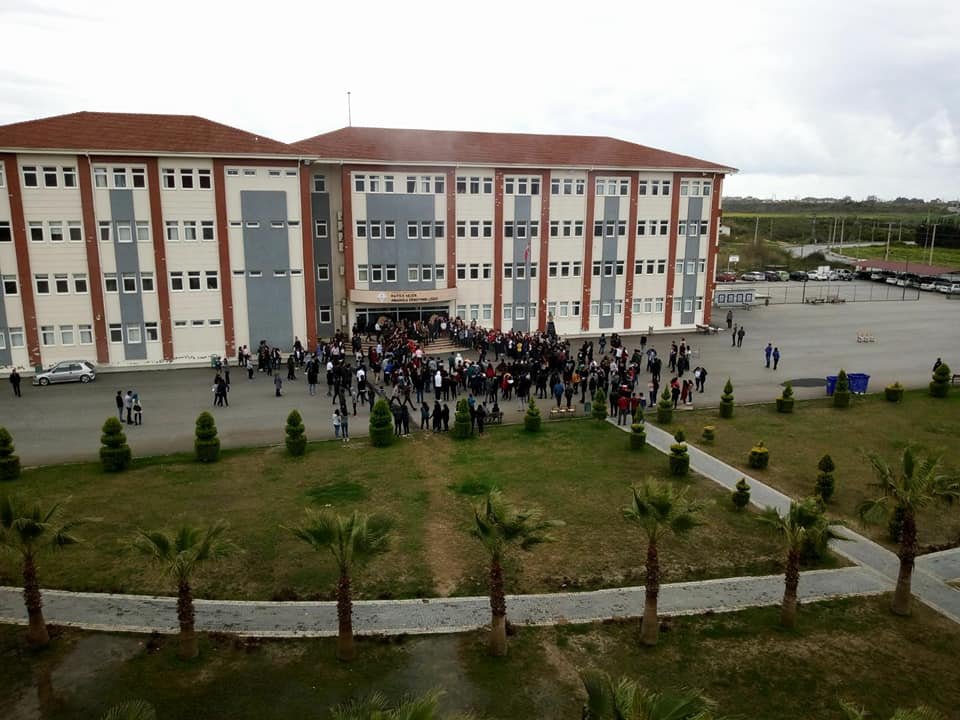 Böyle Adalet Mi Olur Okul Müdürü Ve Idareciyi Şikayet Eden Öğretmen Çift Sürüldü (3)