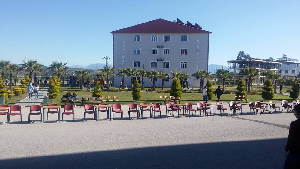 Böyle Adalet Mi Olur Okul Müdürü Ve Idareciyi Şikayet Eden Öğretmen Çift Sürüldü (4)