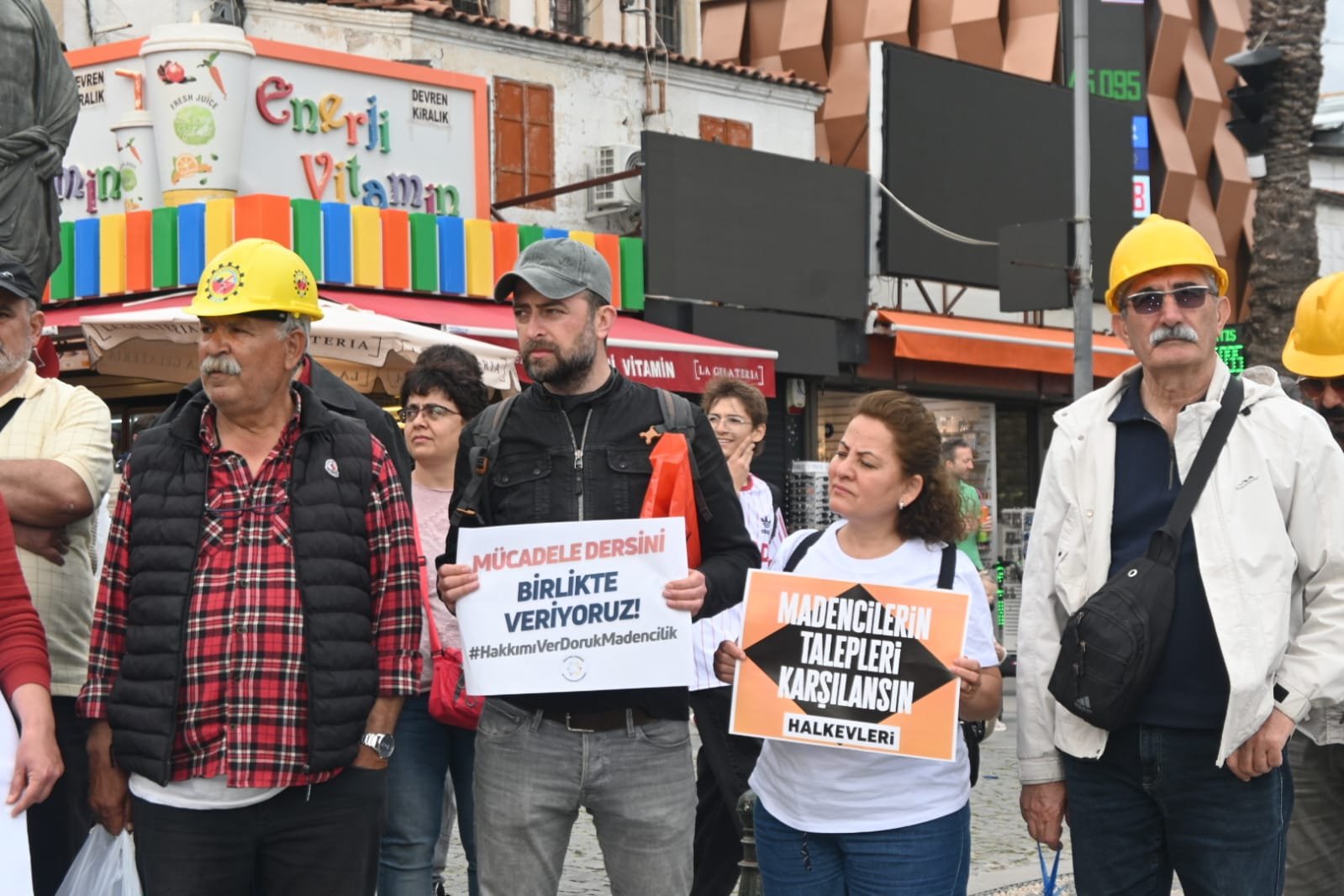 Doruk Madencilik Iscilerine Antalyadan Destek Cagrisi (1)-1