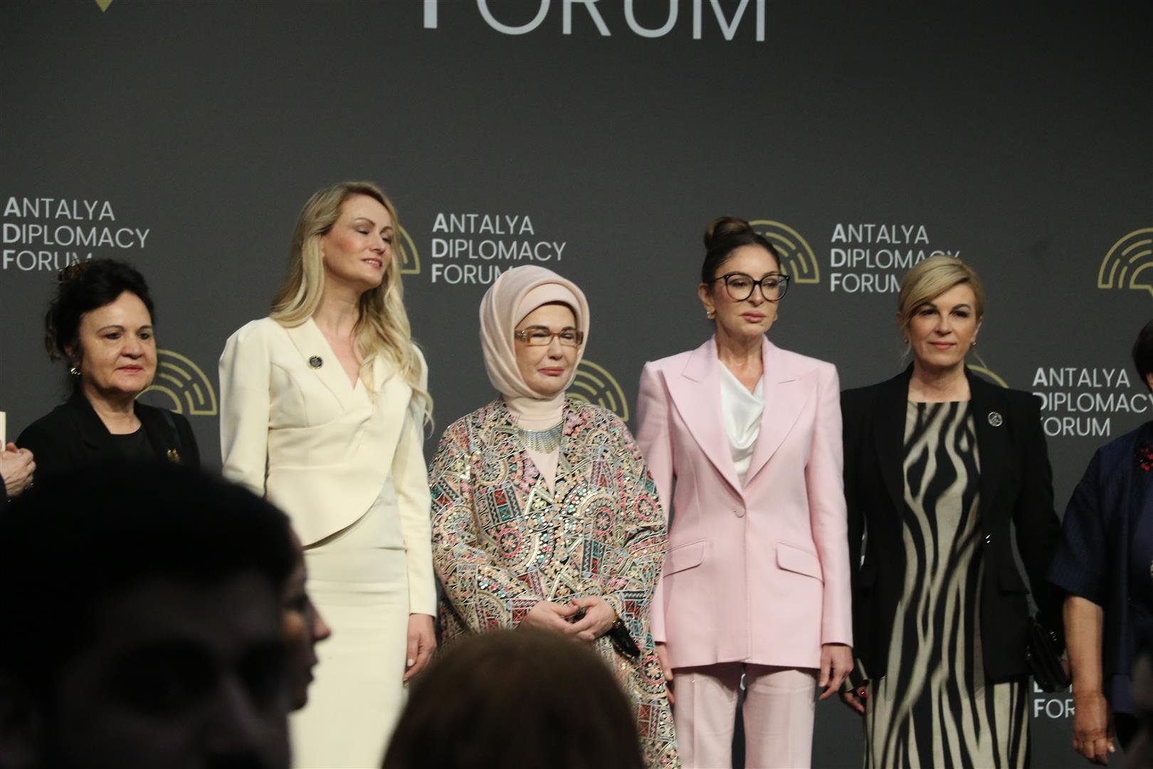 Dünya Antalya’da Buluştu Başlıklar Dikkat Çekti (8) (Large)