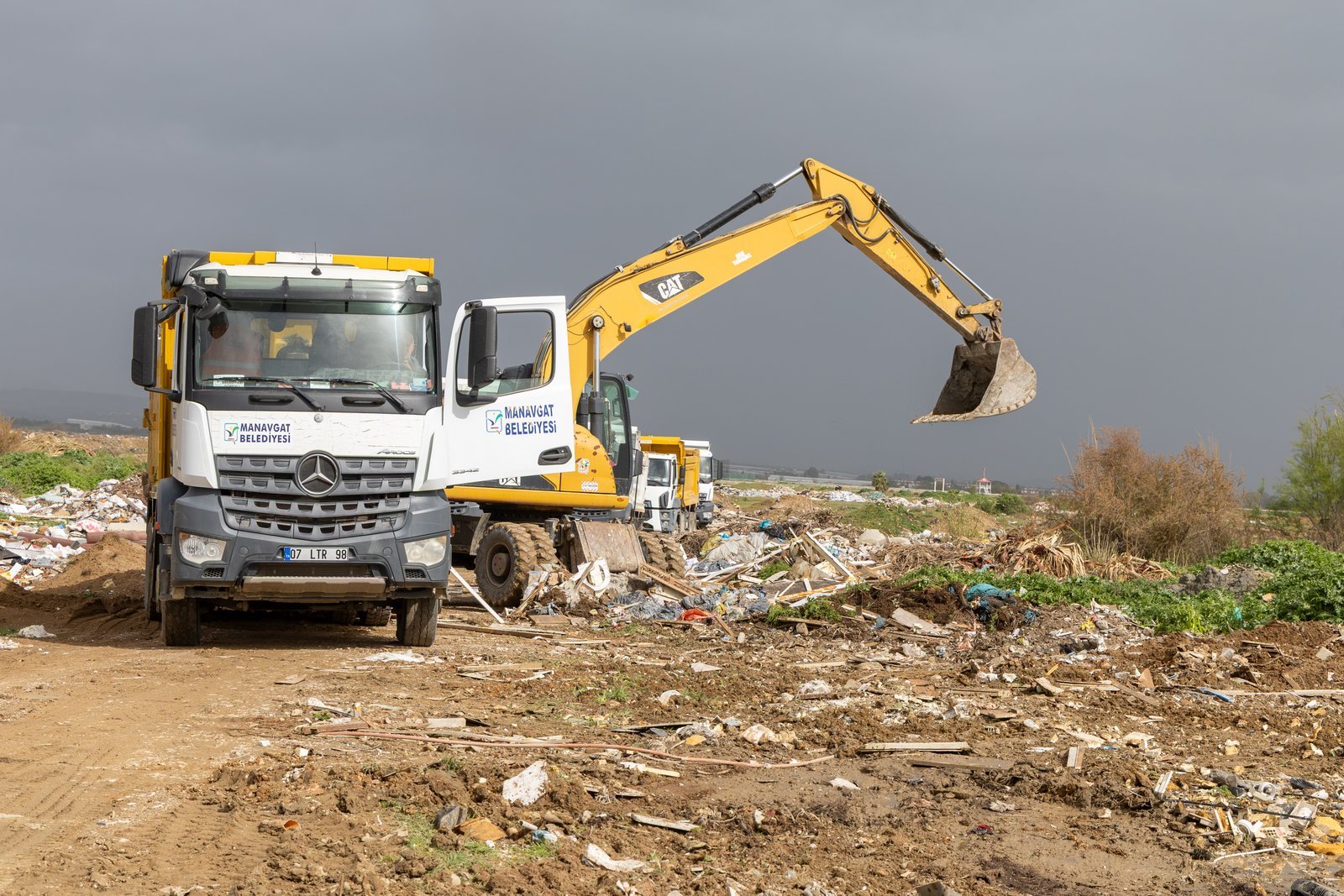 Felaketi Yaşayan Manavgat’ta Temizlik Başladı (5)