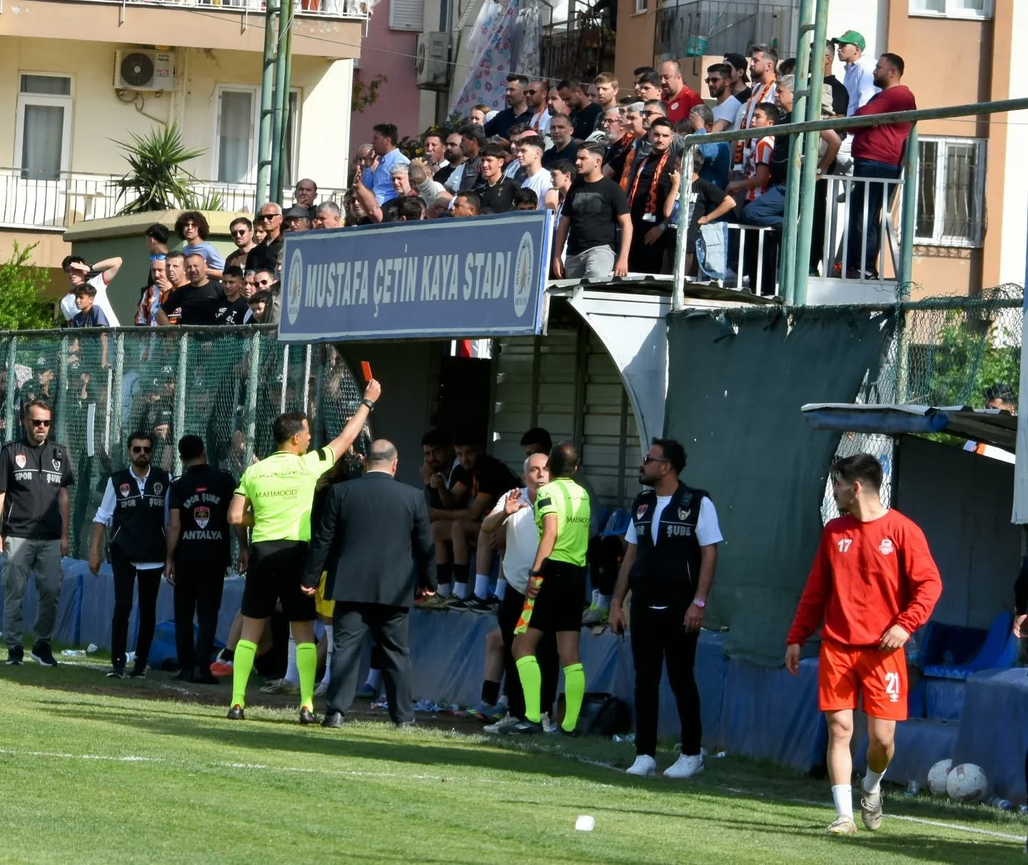 Finike Belediyespor’un Gerginliği Pahalıya Patladı (2)