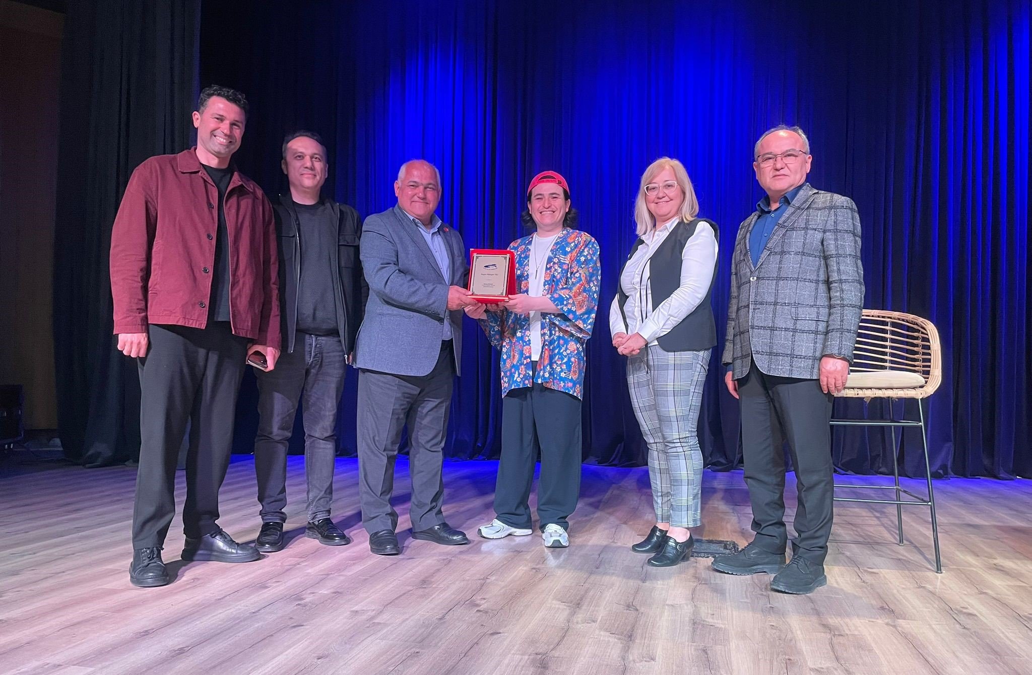 Hidayet Tılı’nın Stand Up Gösterisi Kırdı Geçirdi (4)