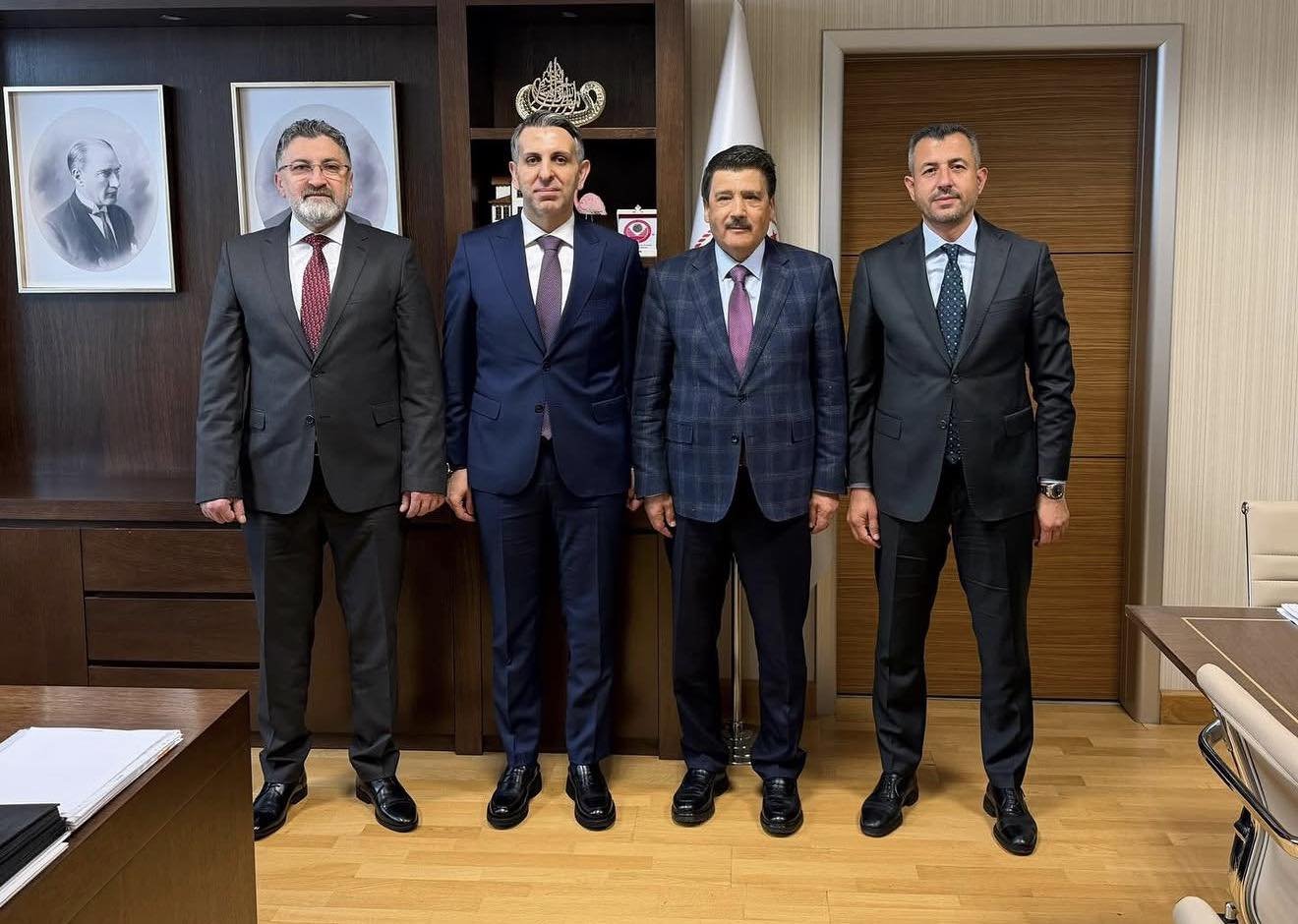 Serik Belediye Başkanı Kadir Kumbul AK Parti’ye geçiyor