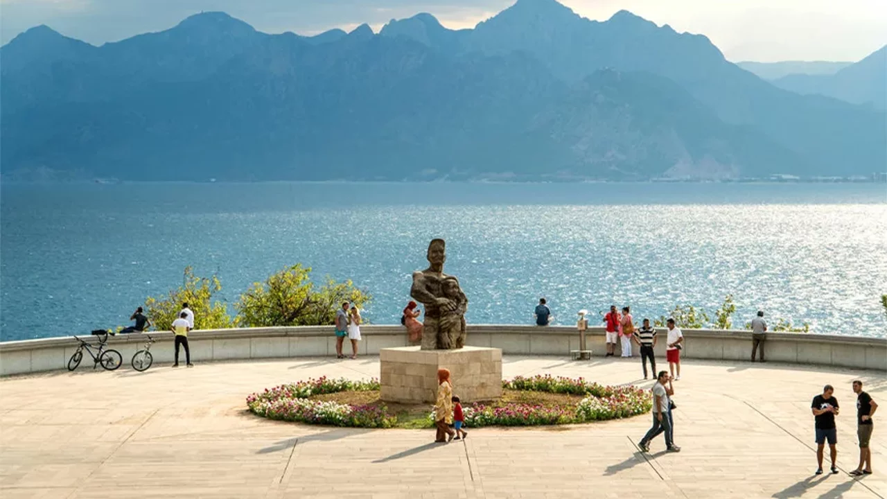Karaalioğlu Parkı’ndaki Düzenleme Antalya’nın Kaderini Değiştirecek (1)